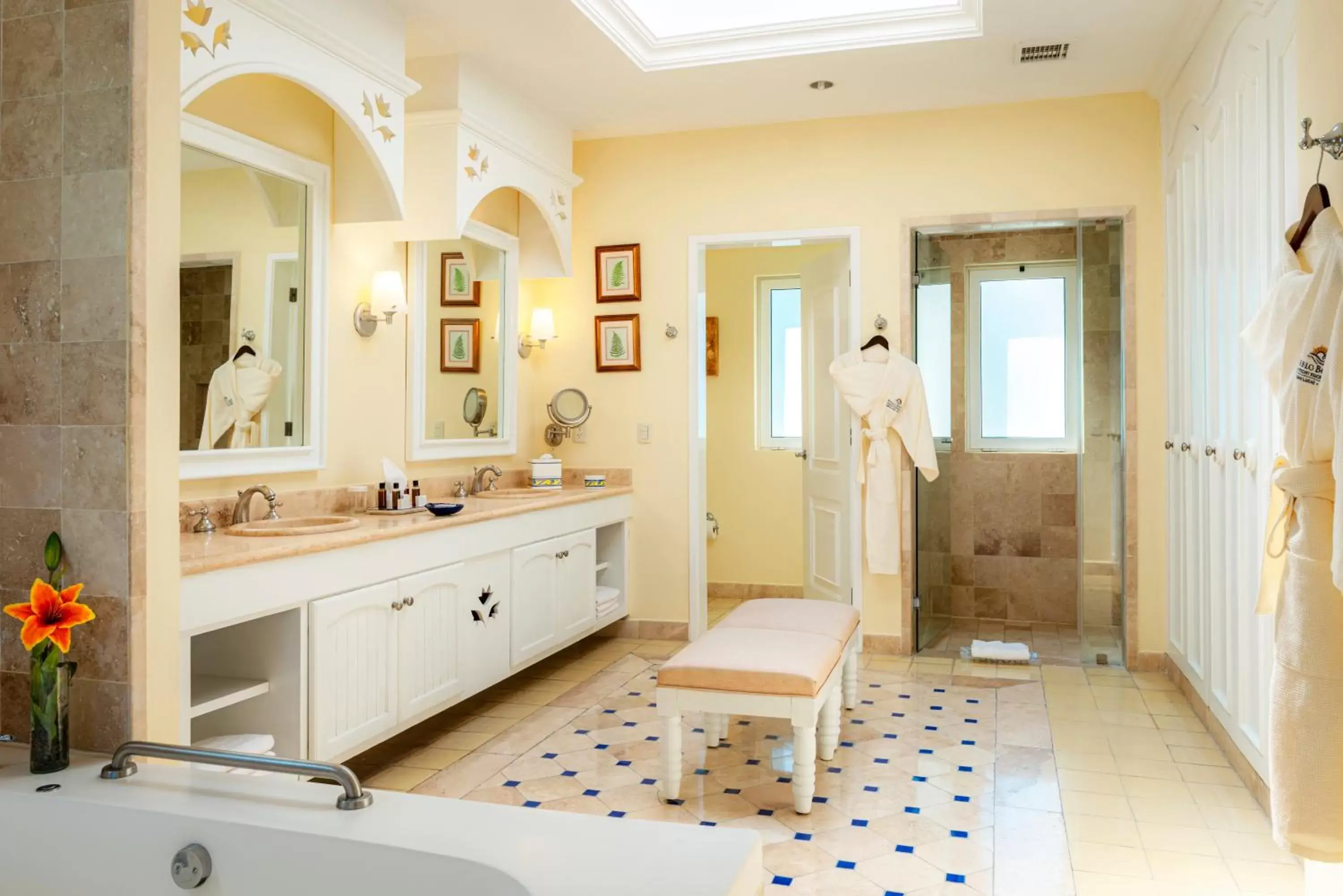 Bathroom in Pueblo Bonito Emerald Bay Resort & Spa - All Inclusive