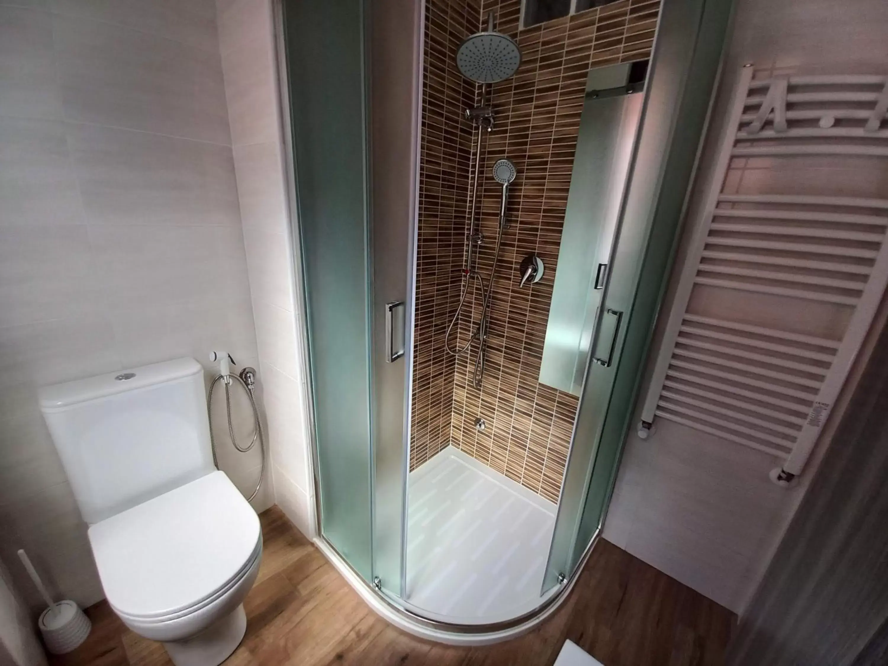 Shower, Bathroom in Inna Best House