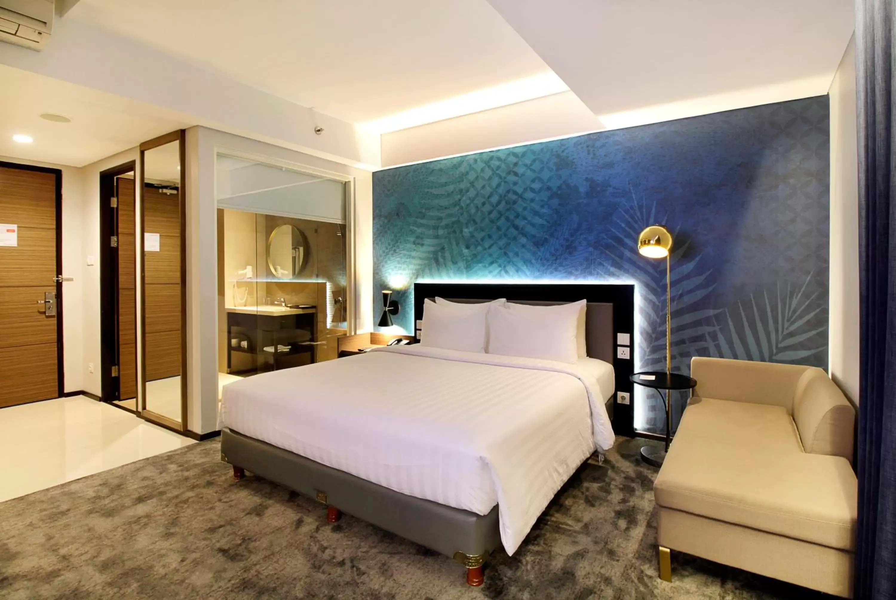 Bedroom, Bed in Swiss-Belinn Airport Surabaya