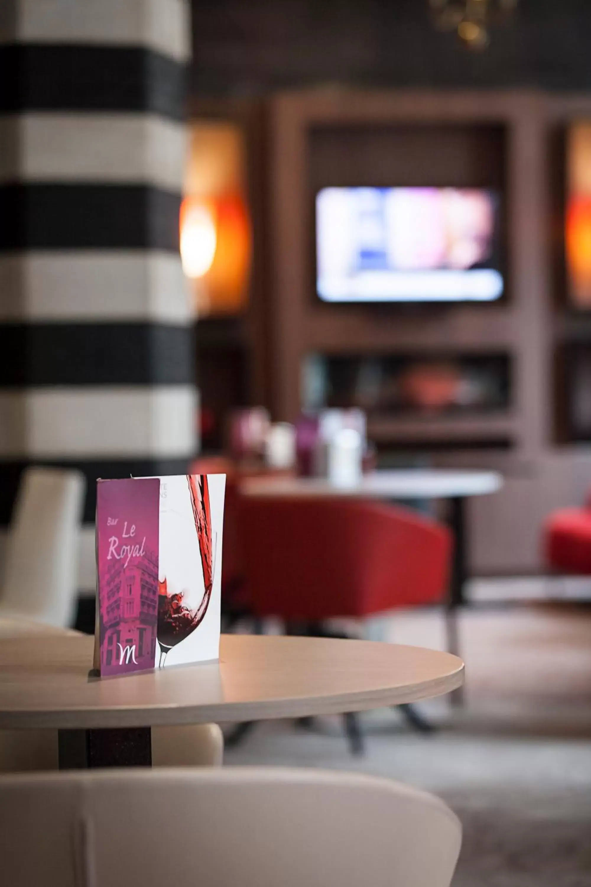 Lounge or bar, TV/Entertainment Center in Mercure Lille Centre Grand Place