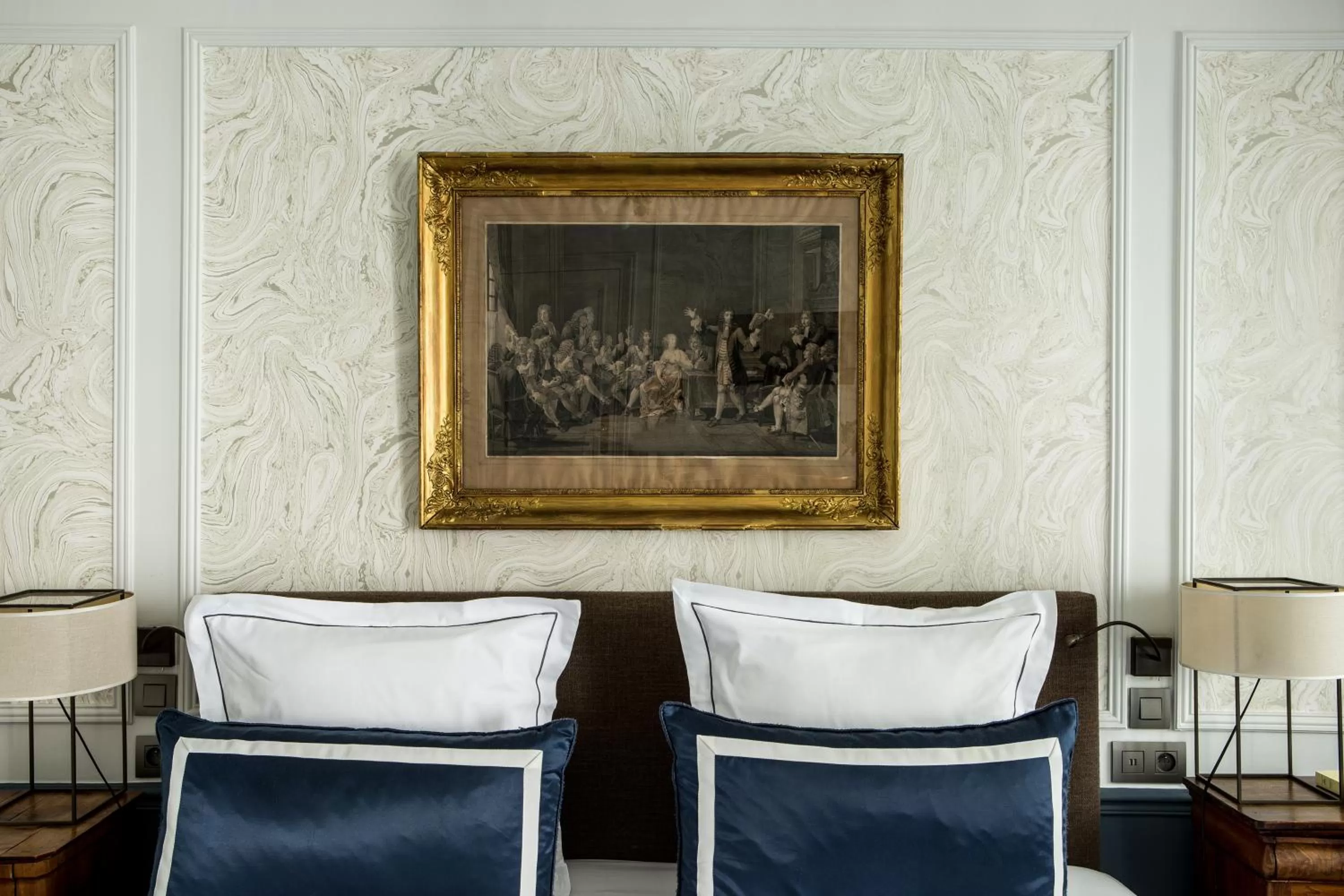 Bed in Hôtel Mansart - Esprit de France