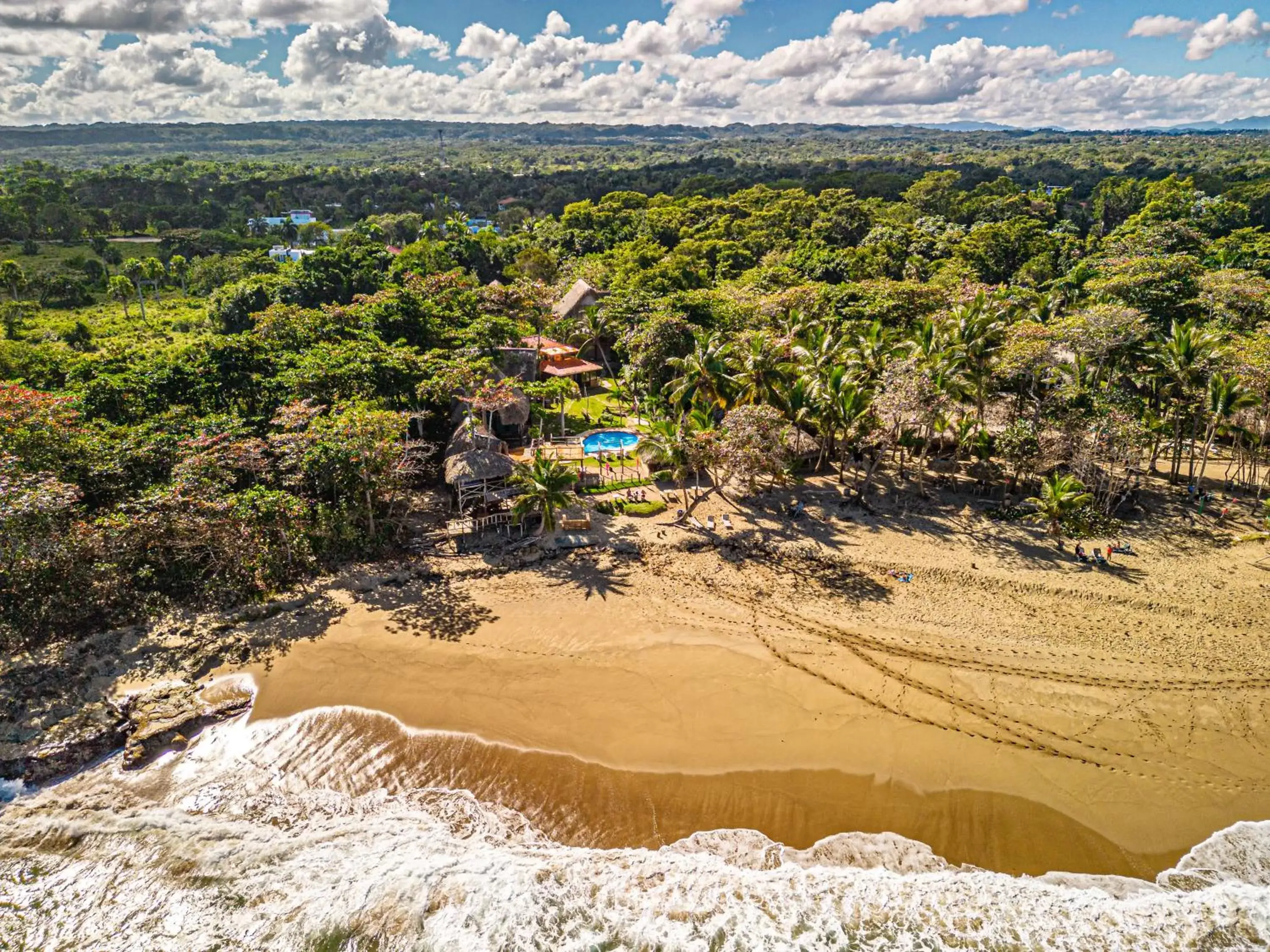 Property building, Bird's-eye View in Cabarete Maravilla Eco Lodge Boutique Beach Surf & Kite