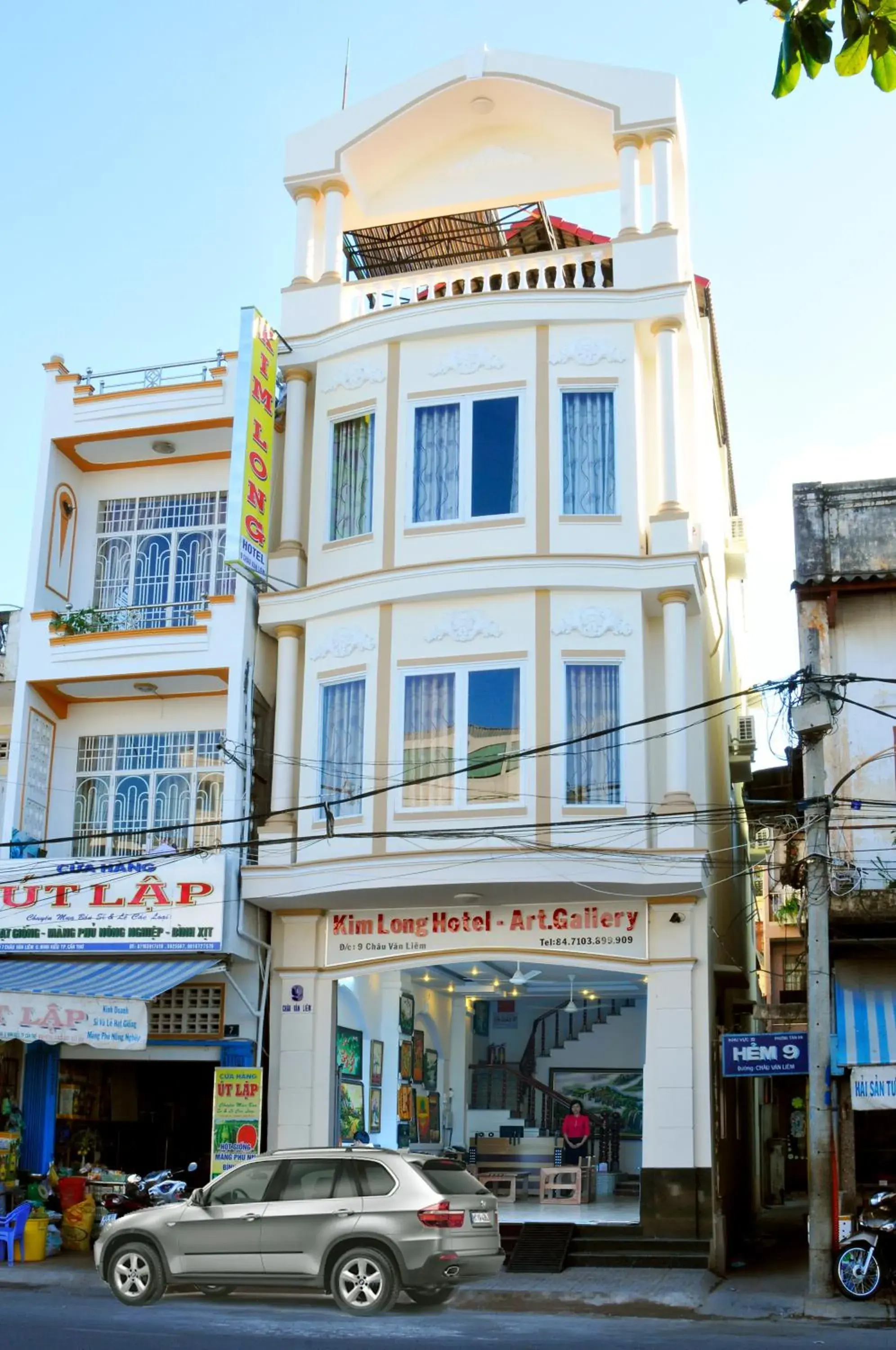 Property Building in Kim Long Hotel