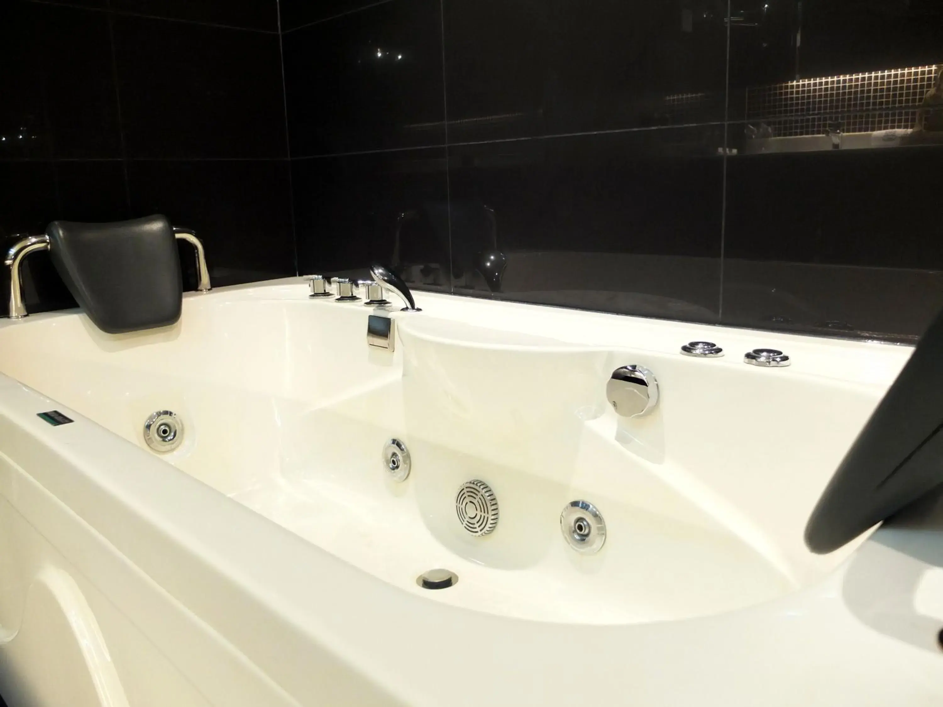 Bathroom in The Mark'S Lodge