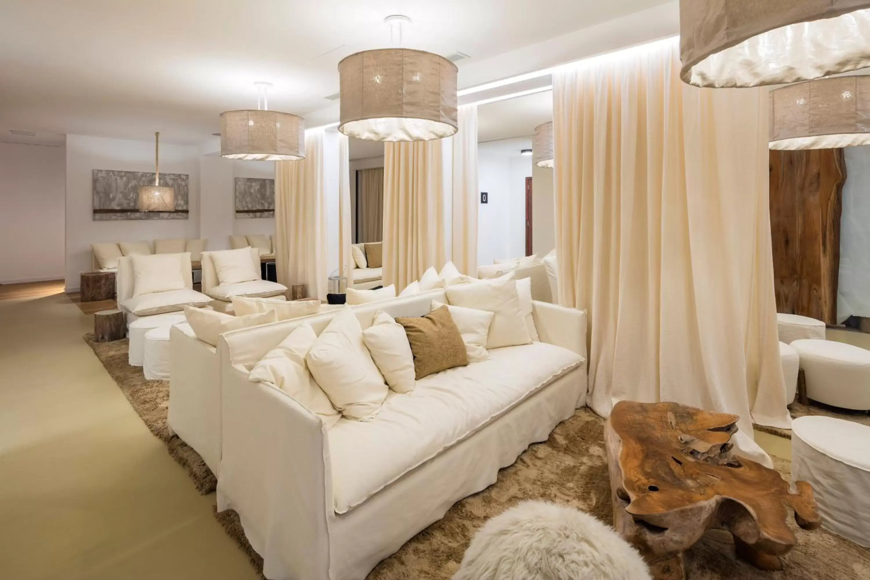 Lobby or reception in Lagos Avenida Hotel Lobby or reception in Lagos Avenida Hotel