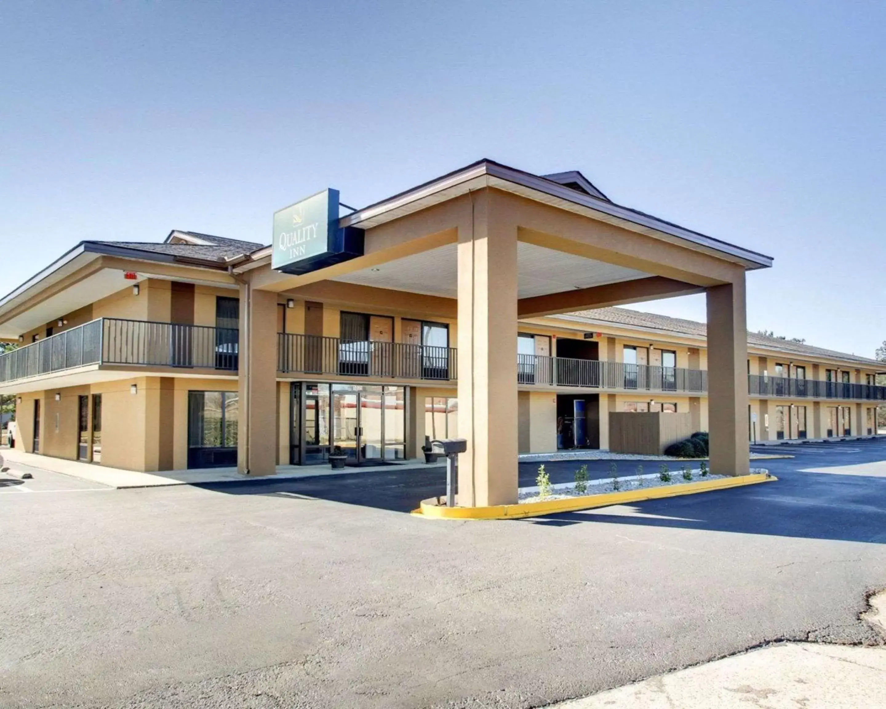 Property Building in Quality Inn Richland