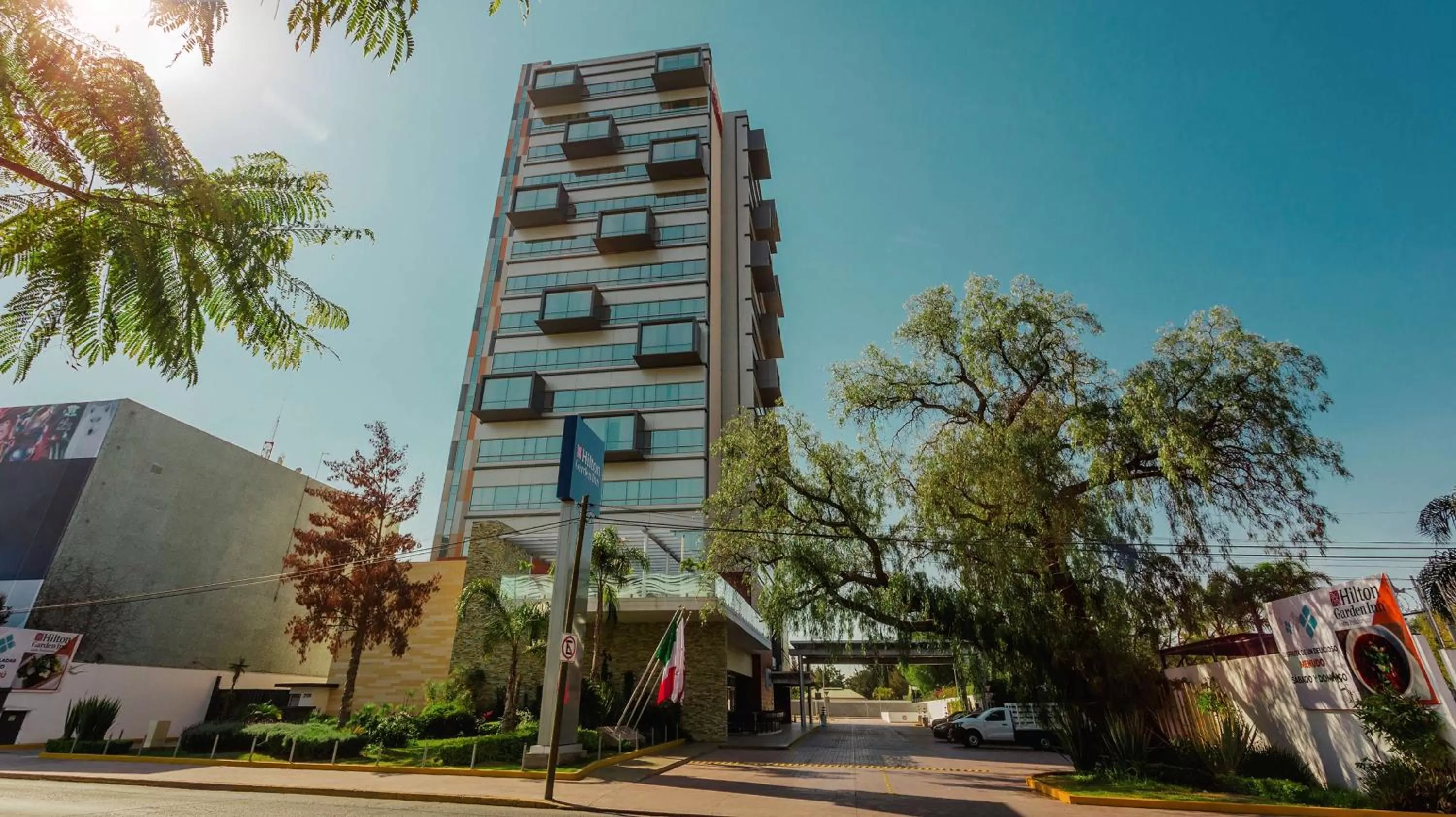 Property building in Hilton Garden Inn Leon Poliforum