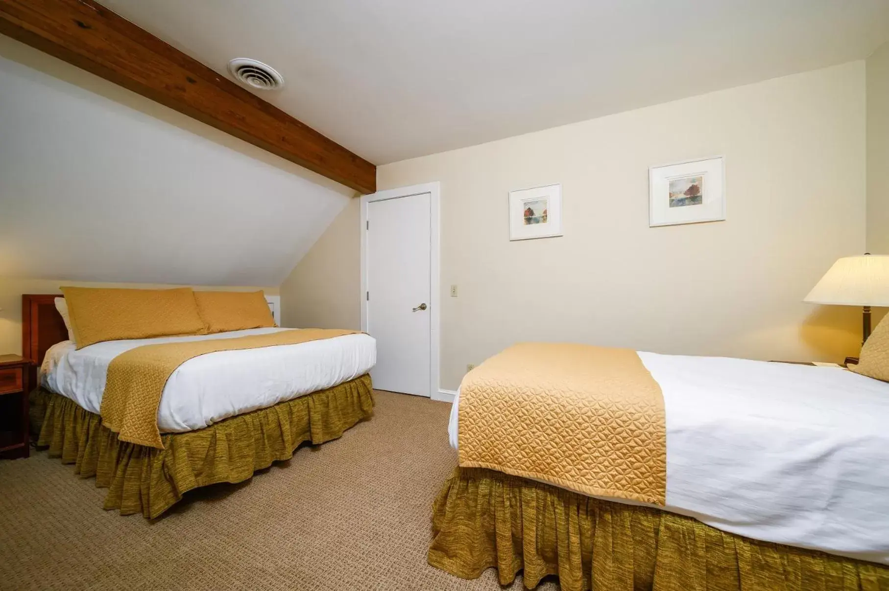 Bedroom, Bed in Stoweflake Mountain Resort & Spa