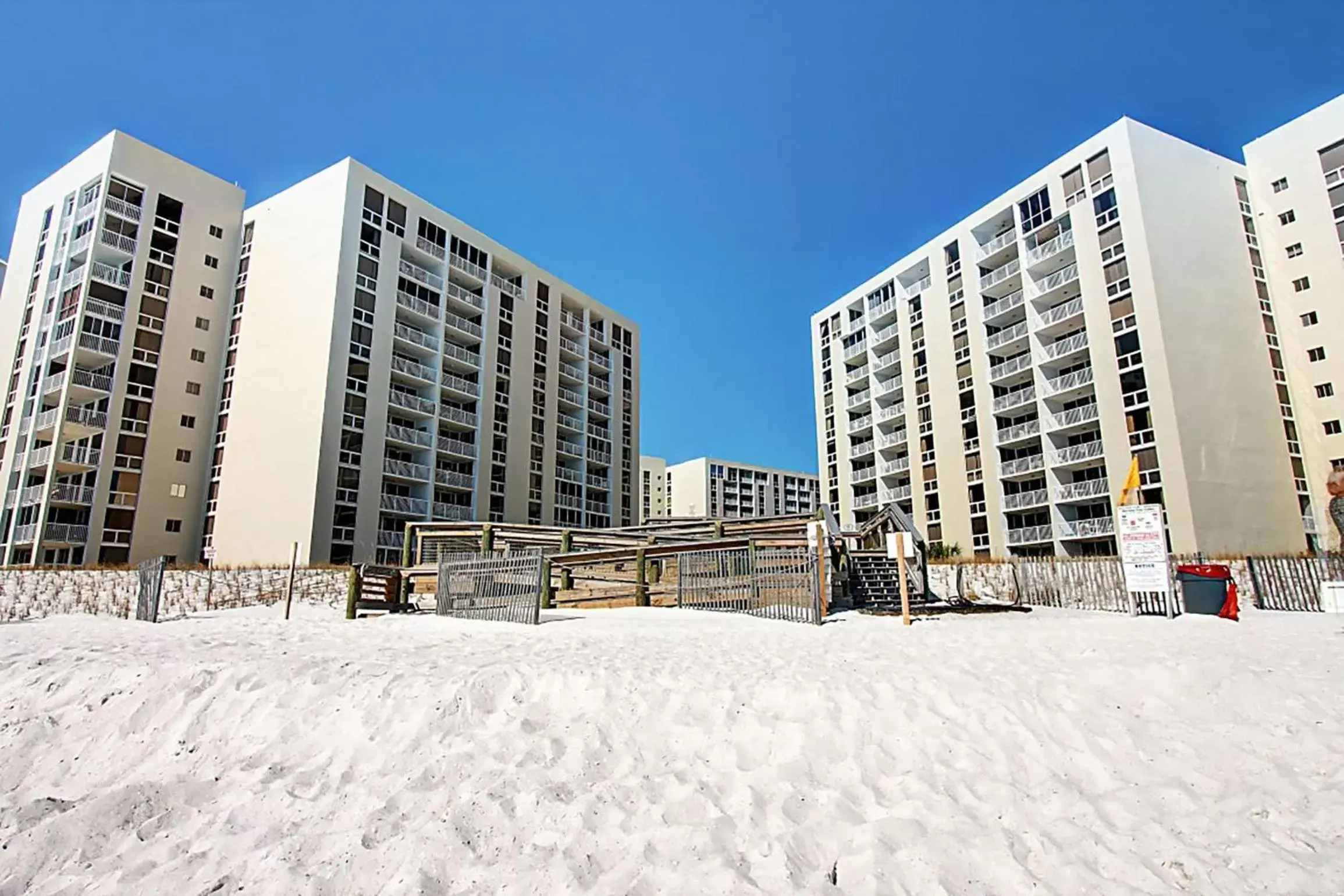 Property Building in Shoreline Towers 1024