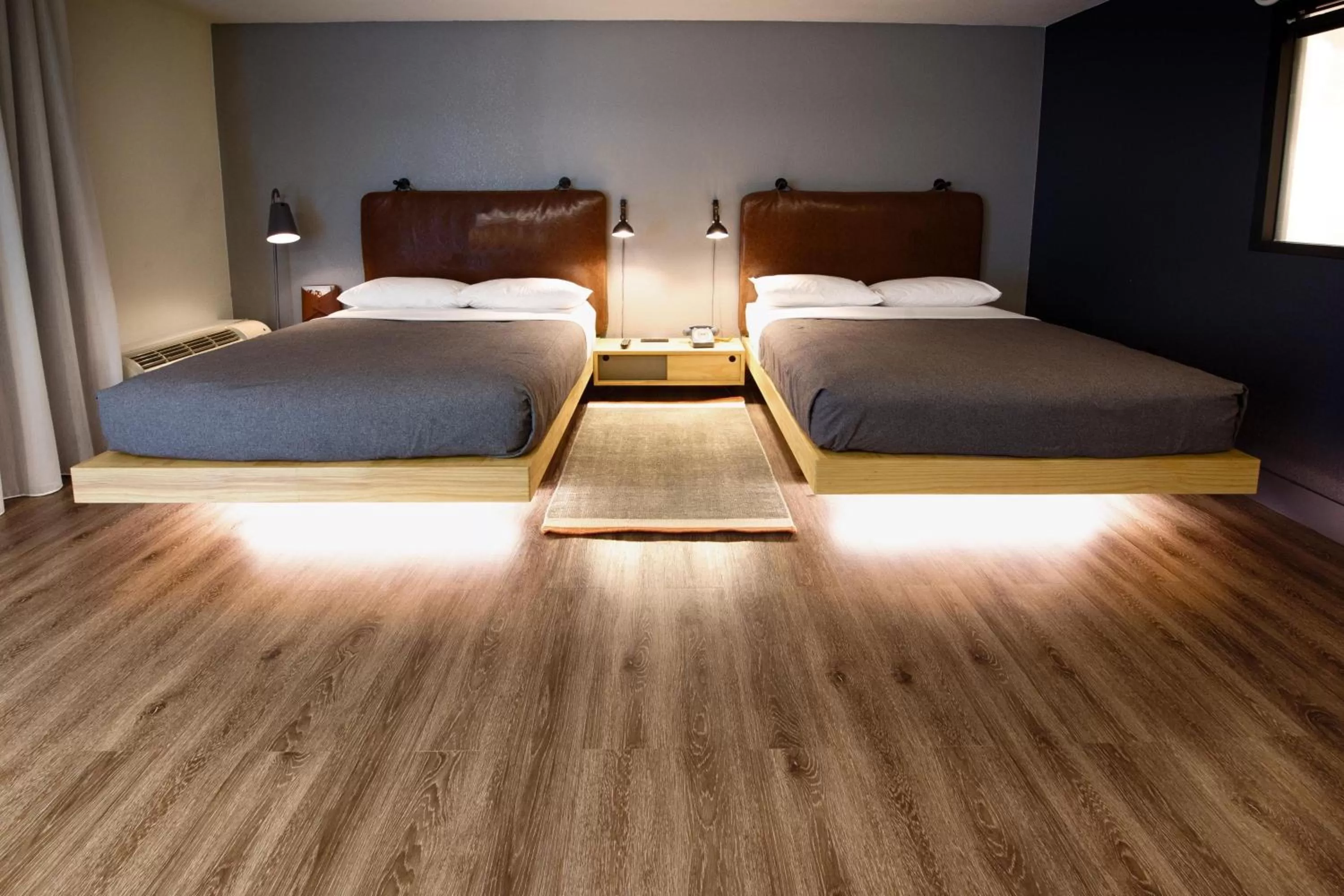 Photo of the whole room, Bed in MOXY Phoenix Tempe/ASU Area