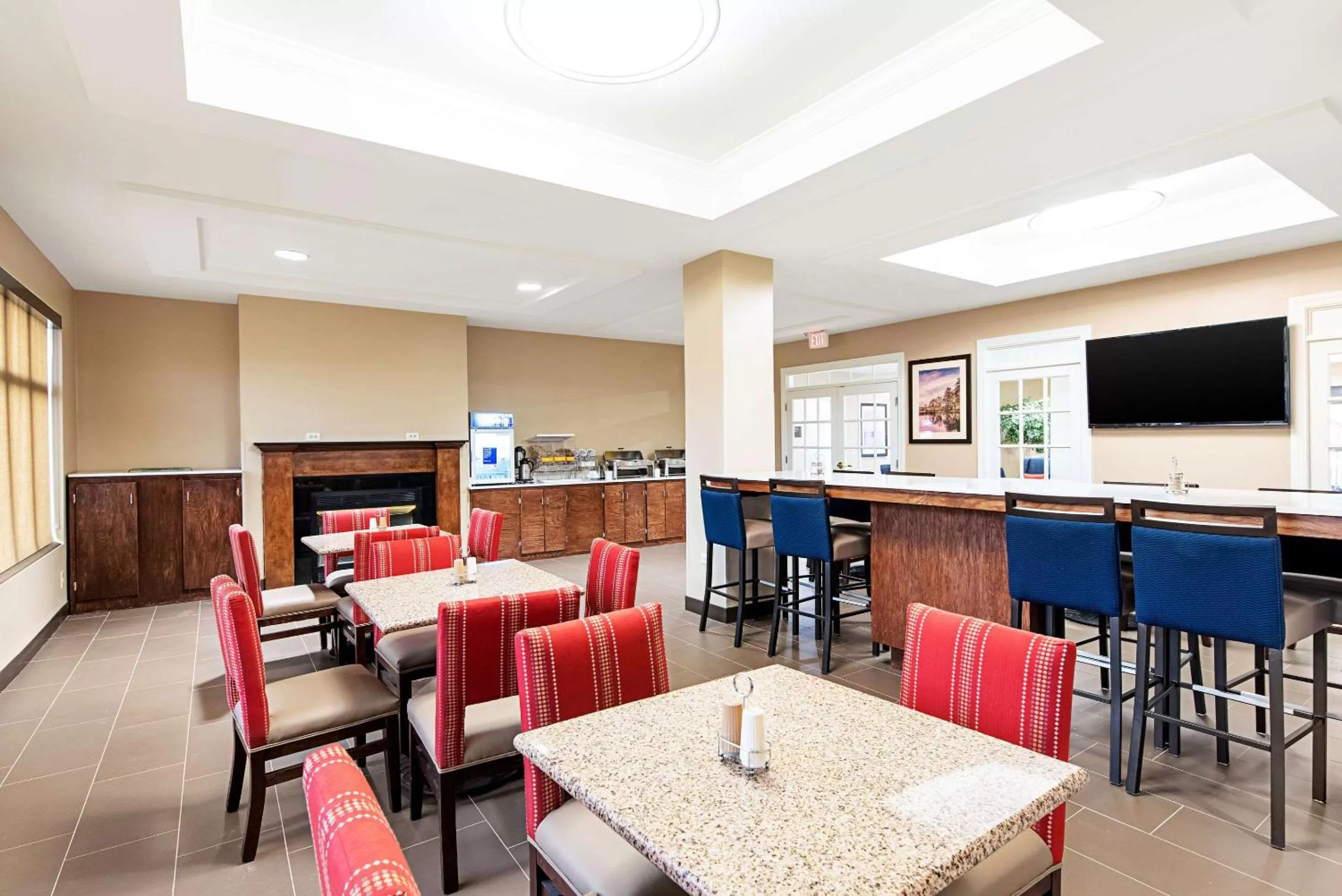 Restaurant/places to eat in Comfort Inn & Suites Pine Bluff