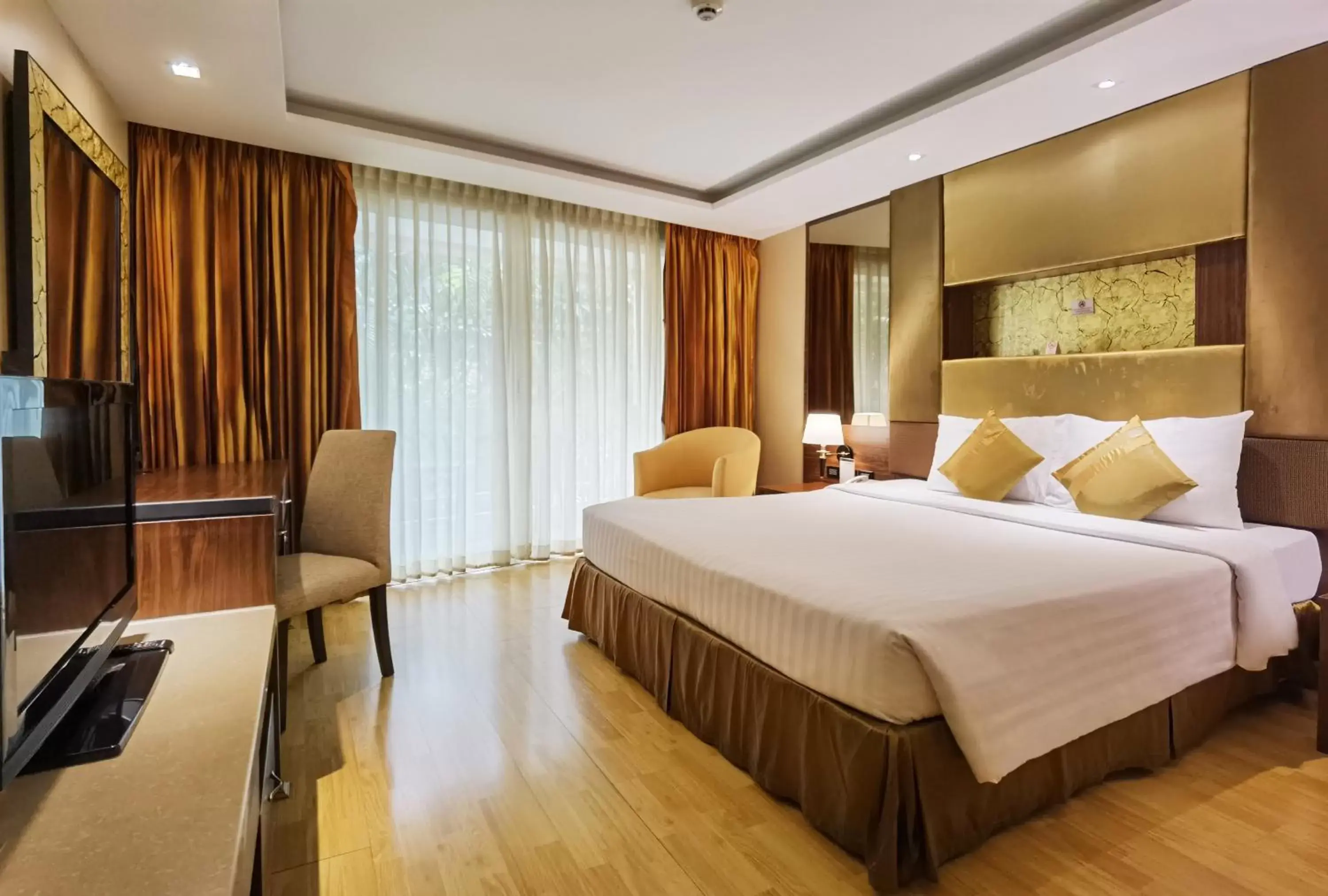 Bedroom, Bed in Nova Gold Hotel by Compass Hospitality