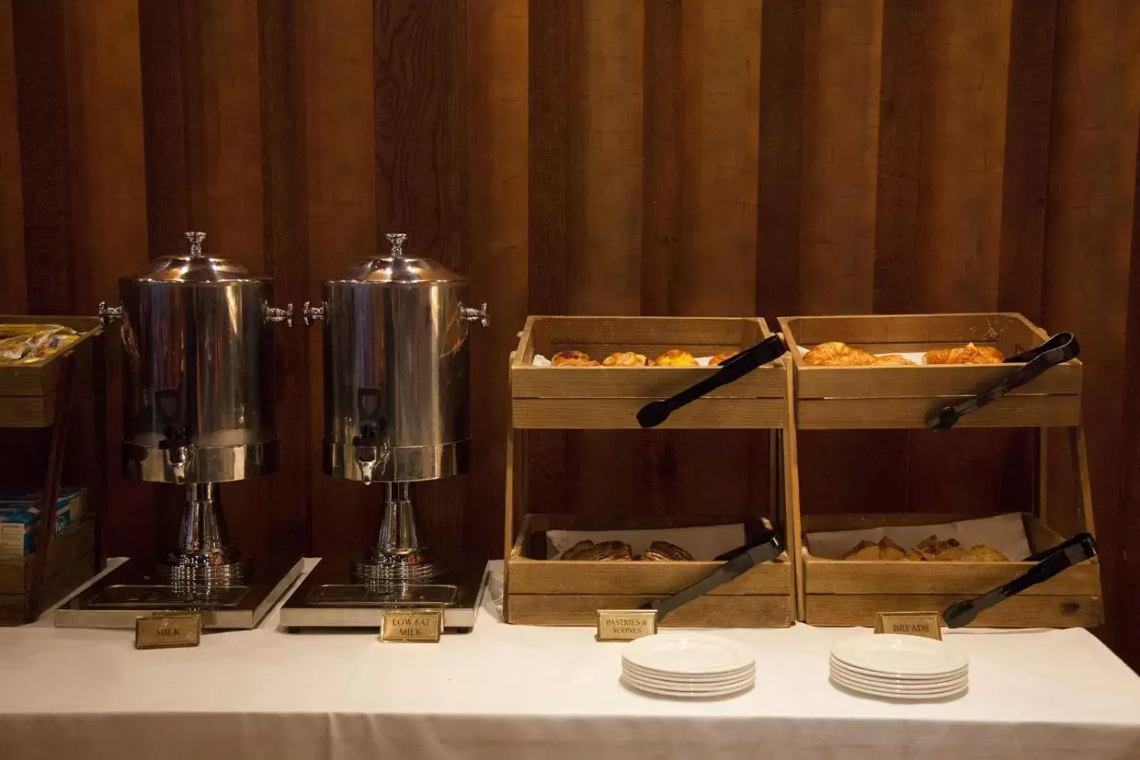 Continental breakfast in Hotel Kilmore