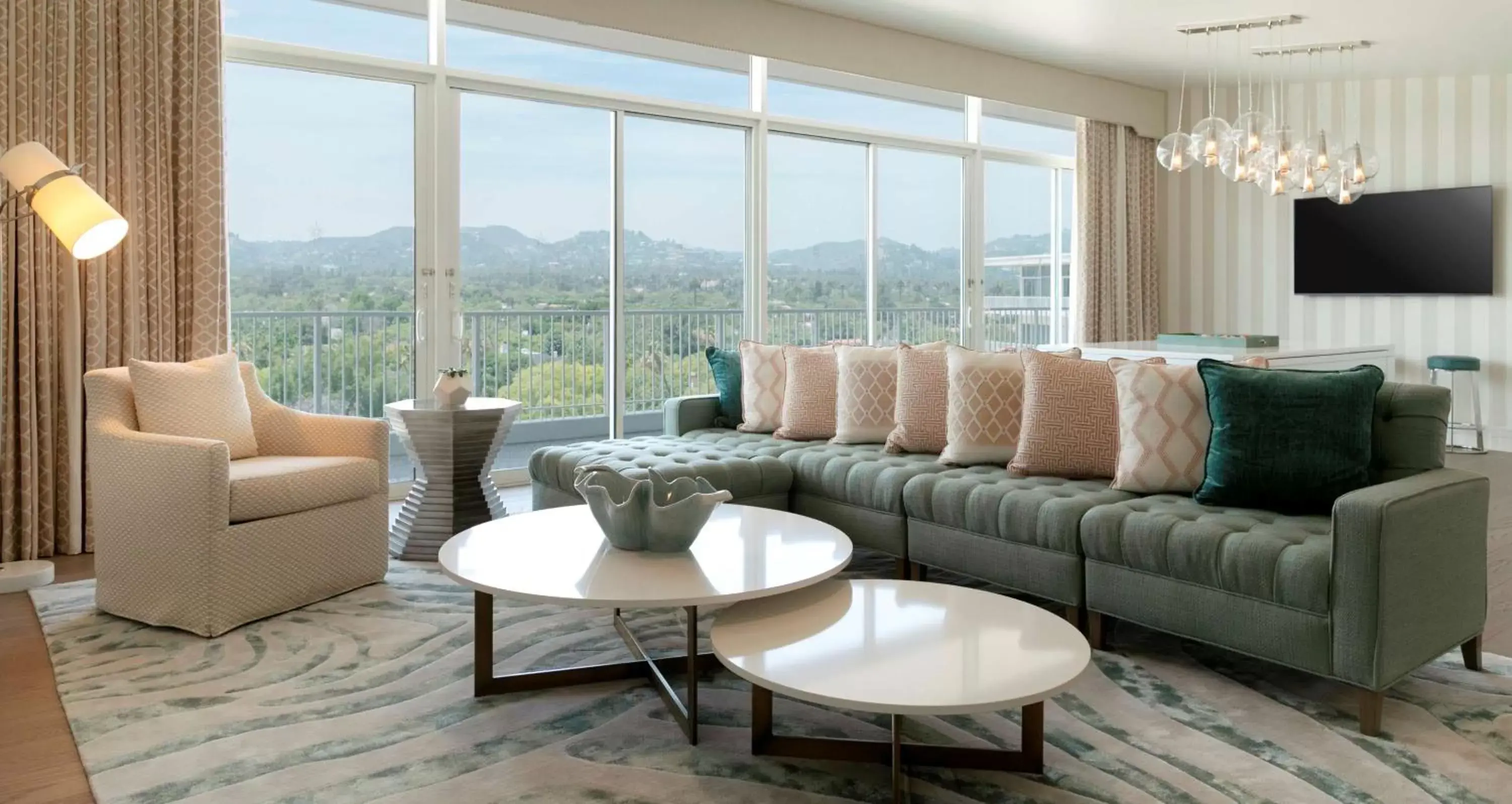 Living room, Seating Area in The Beverly Hilton