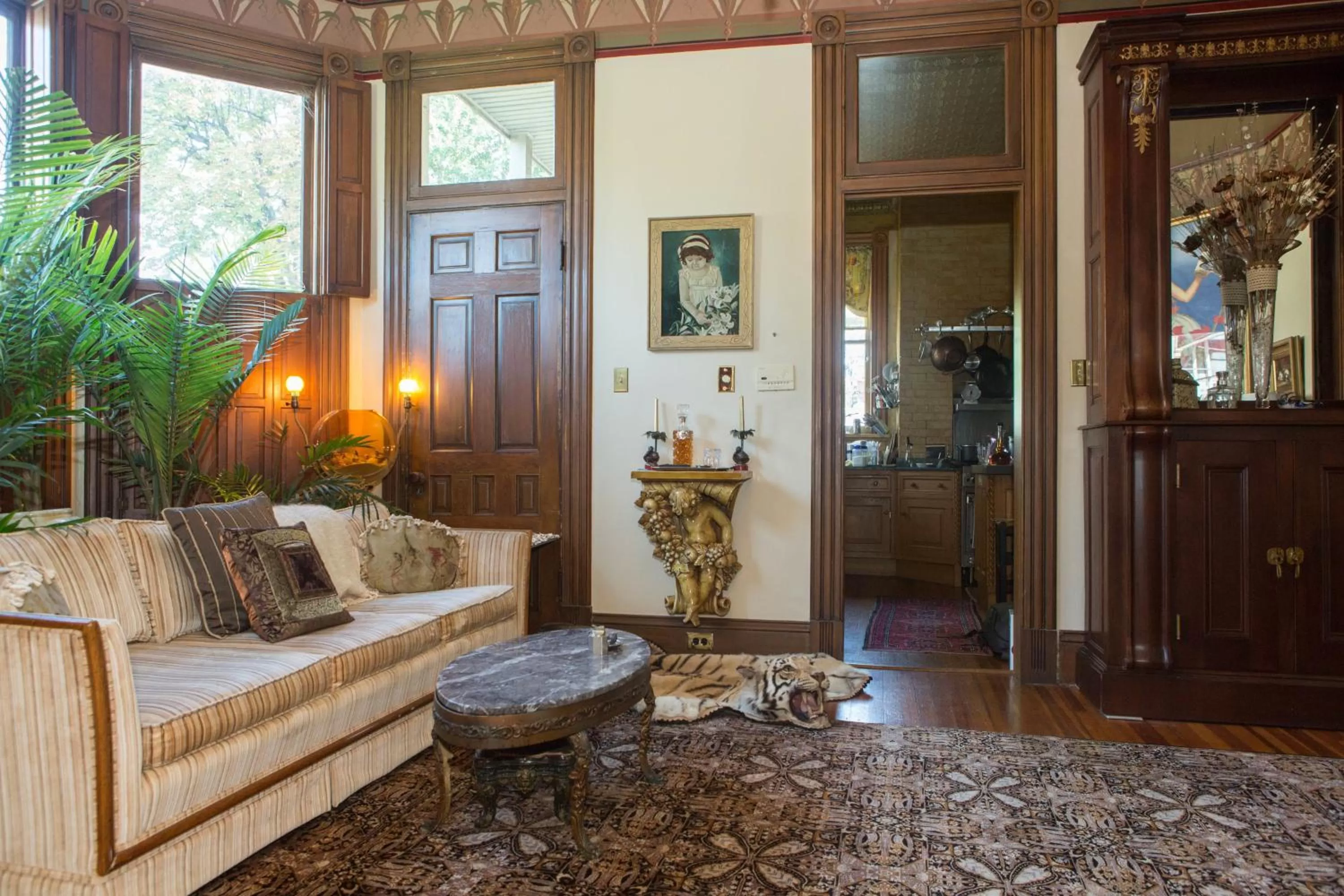 Communal lounge/ TV room in 10 Clarke