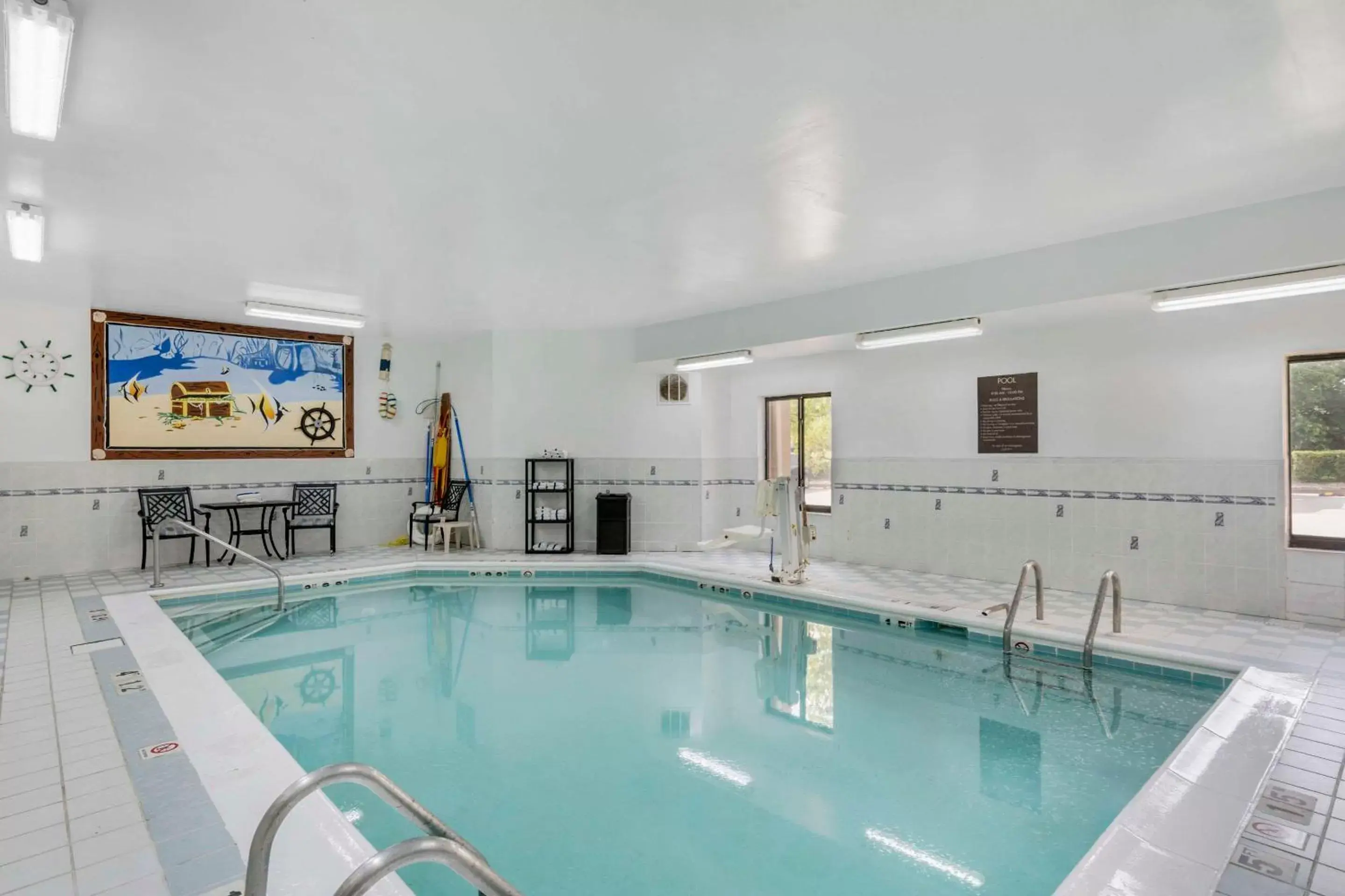 Swimming Pool in Comfort Inn & Suites La Grange