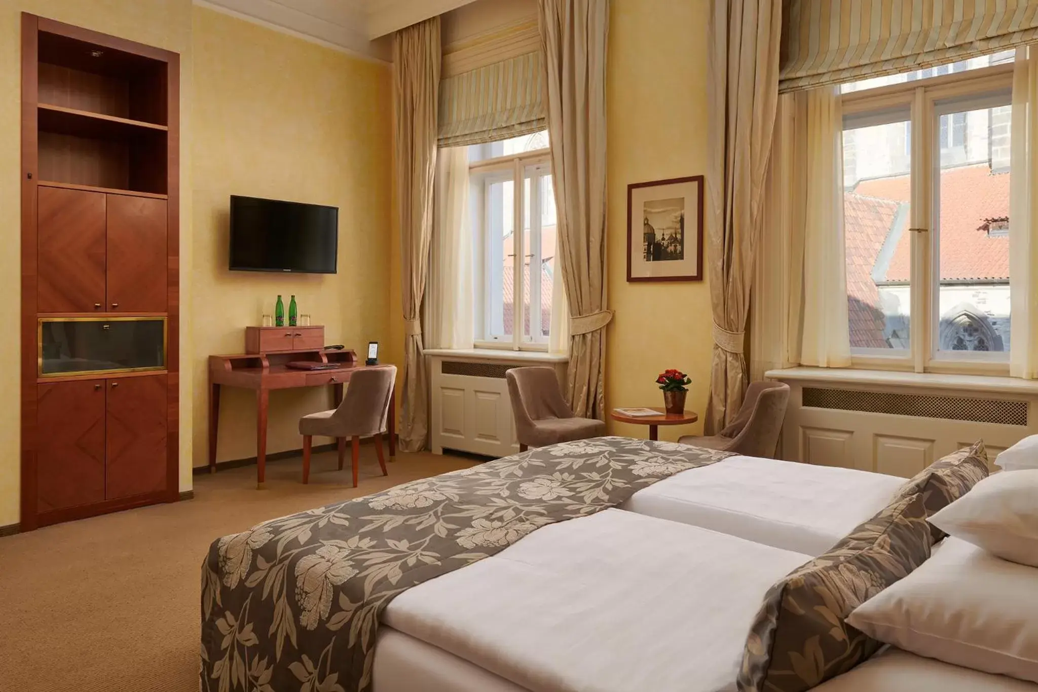 Photo of the whole room, Bed in Ventana Hotel Prague