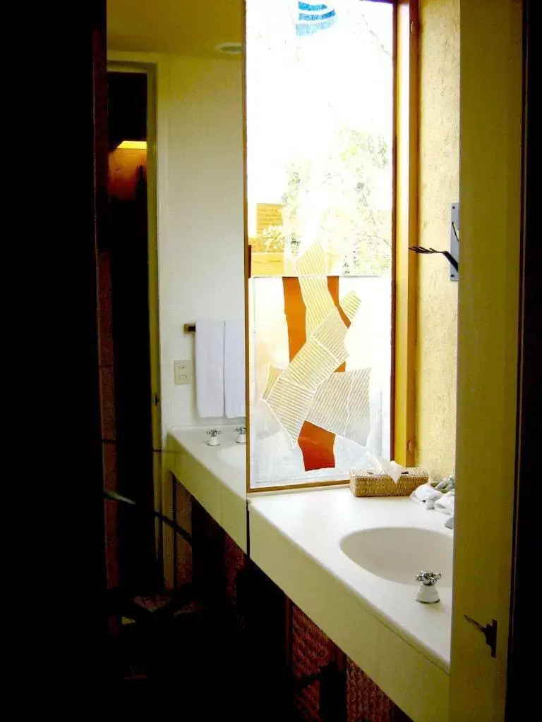 Decorative detail, Bathroom in Hotel Casa en el Campo