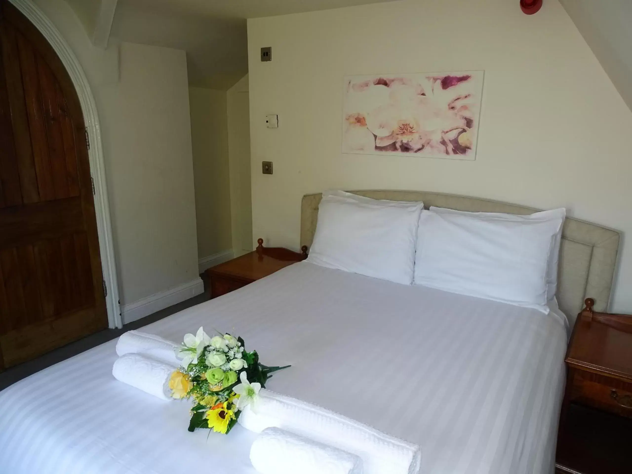 Small Double Room in Milverton Hotel