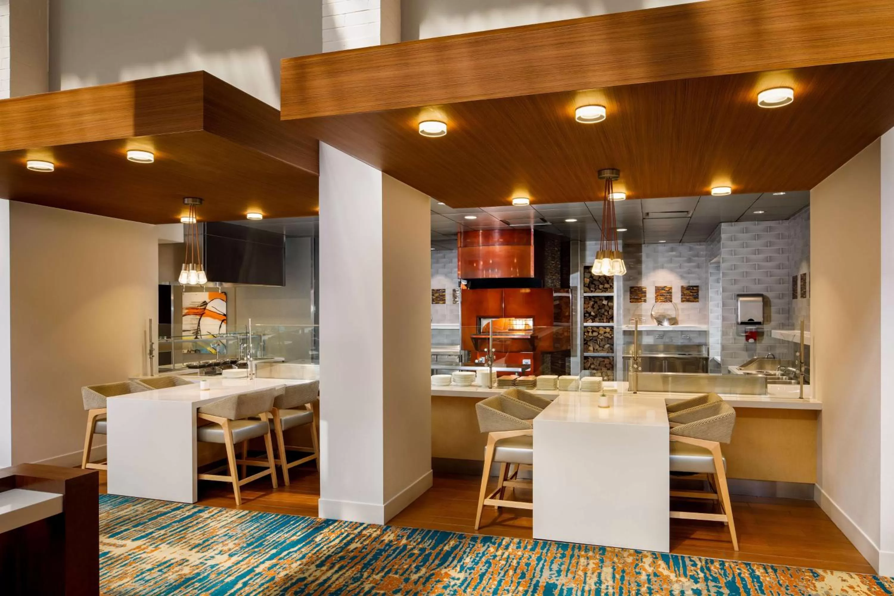 Restaurant/places to eat in DoubleTree by Hilton Pittsburgh - Cranberry