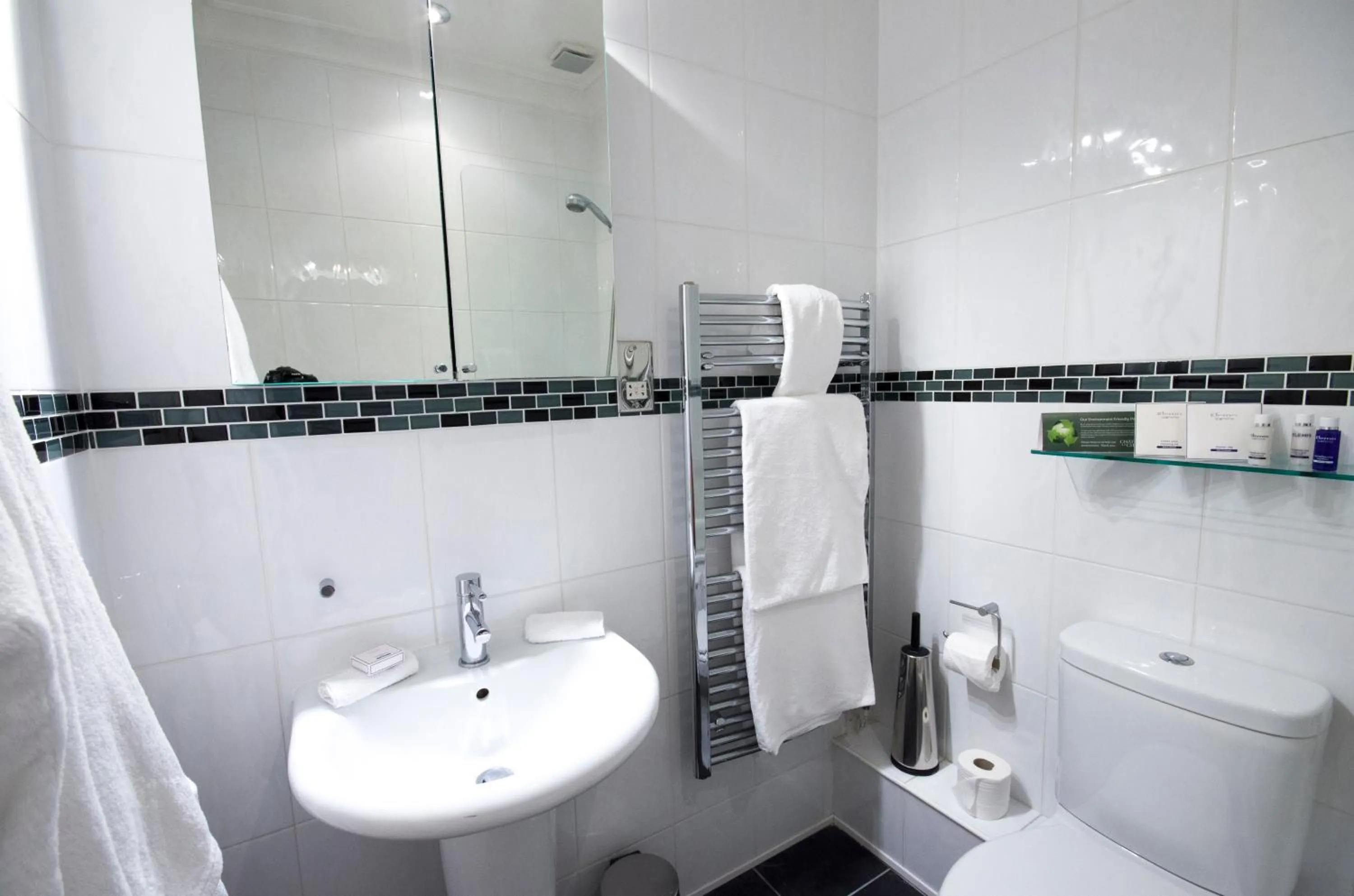 Bathroom in Chateau La Chaire