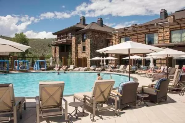 Swimming pool in Sun Valley Resort
