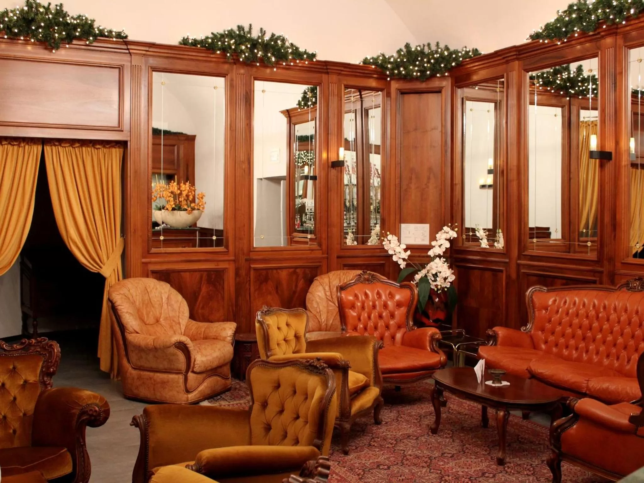 Communal lounge/ TV room, Lobby/Reception in Montaldo Castle & Resort