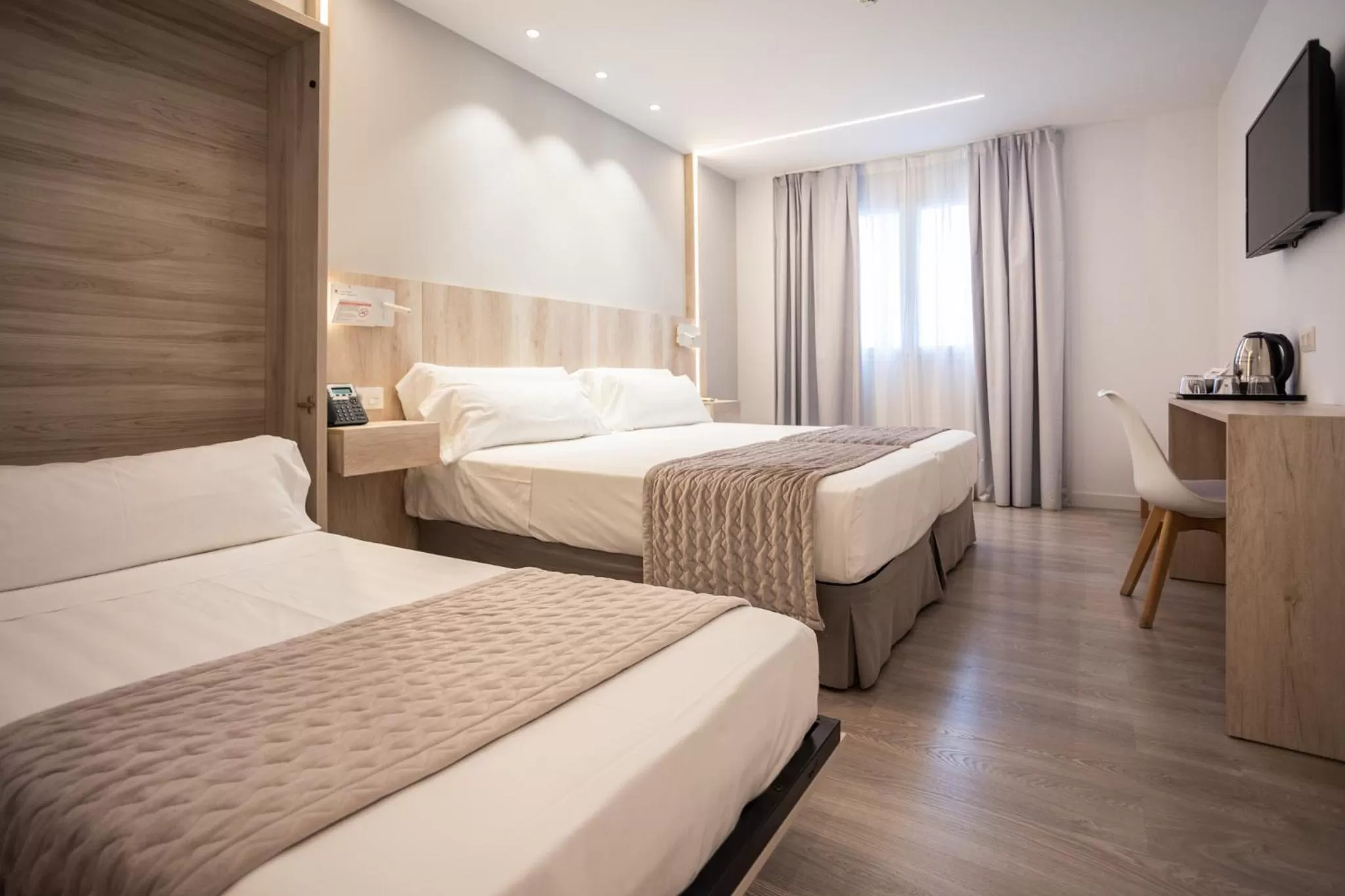 Bedroom, Bed in DWO Ábaster