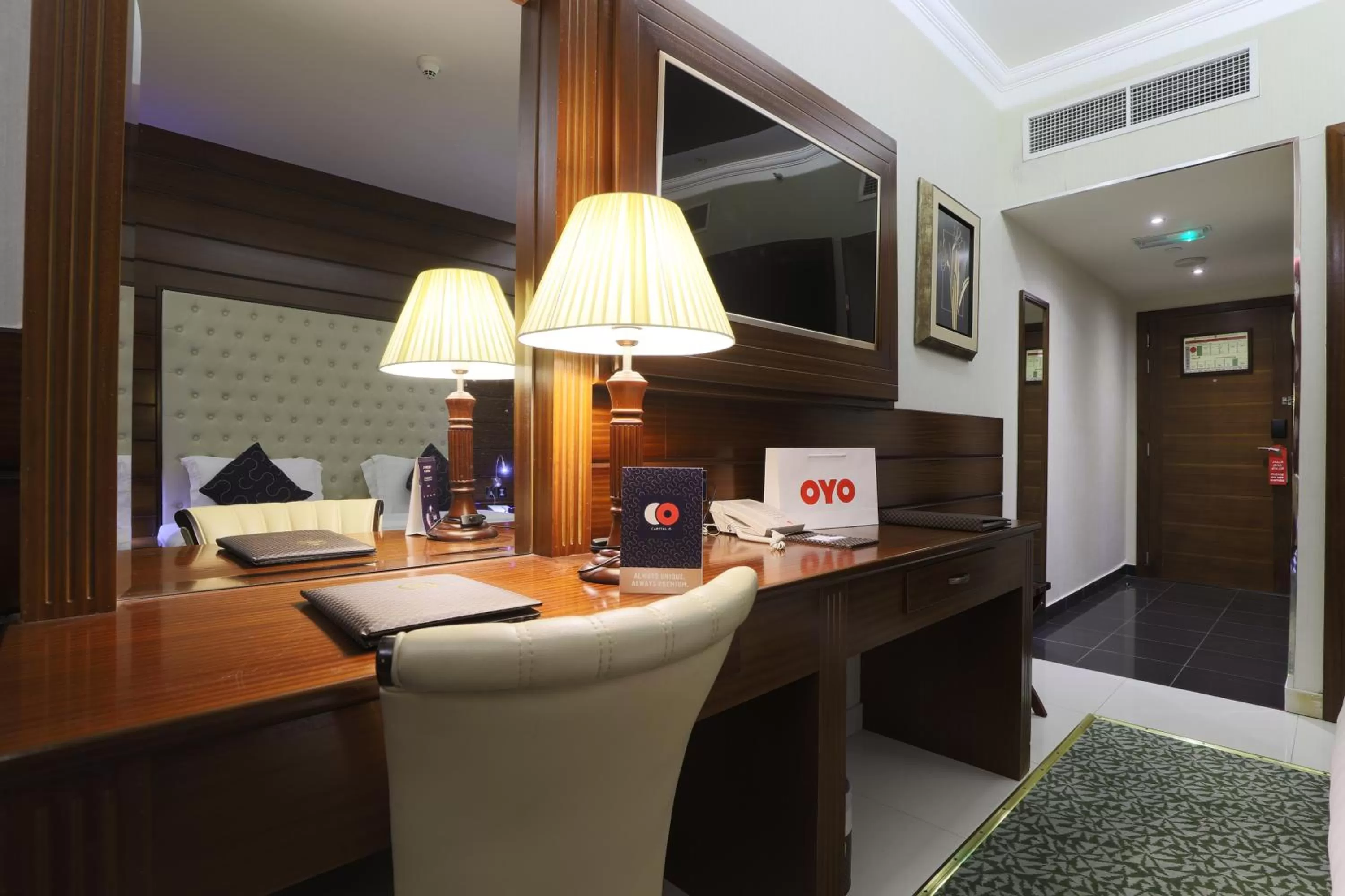 Living room in Queen Palace Hotel