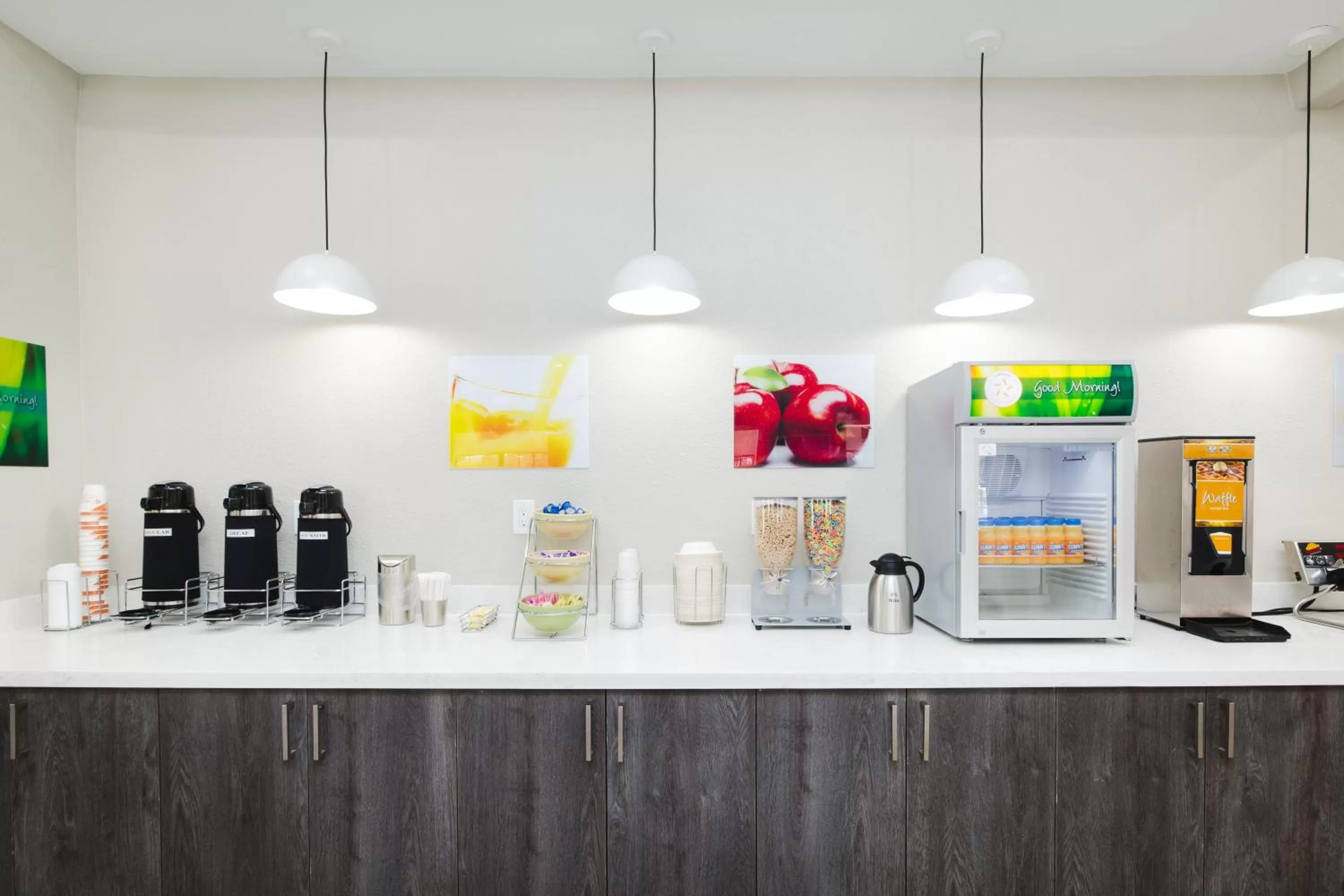 Breakfast in Quality Suites Houston Hobby Airport