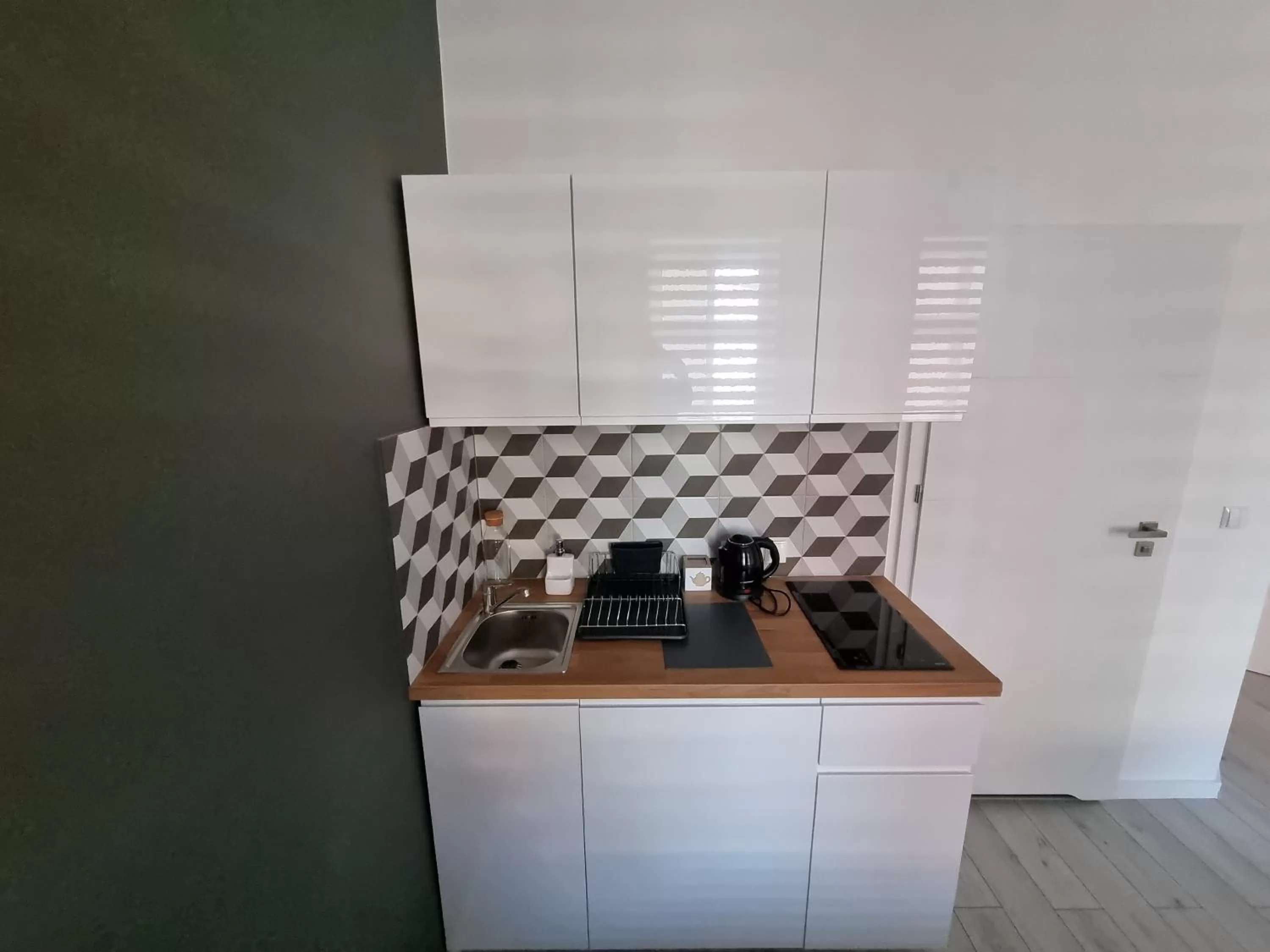 Kitchen or kitchenette, Kitchen/Kitchenette in Apartamenty Katowice Stawowa 5