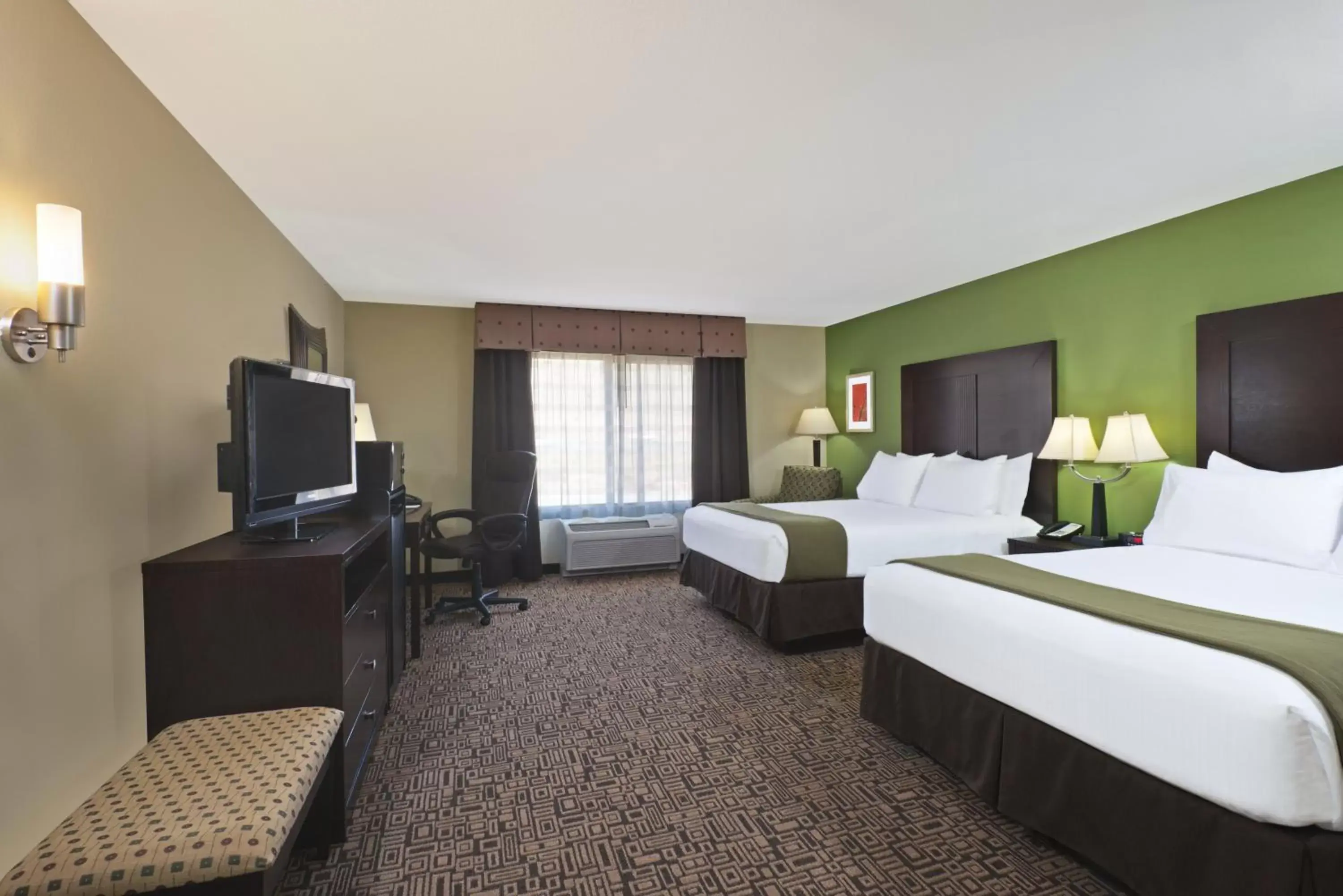 Photo of the whole room in Holiday Inn Express Richfield, an IHG Hotel