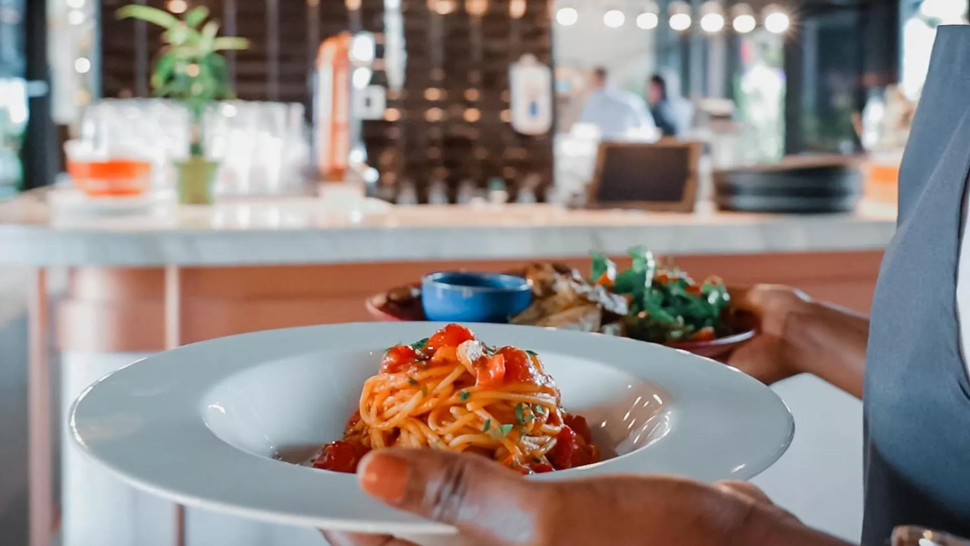 Restaurant/places to eat in Studio One Hotel