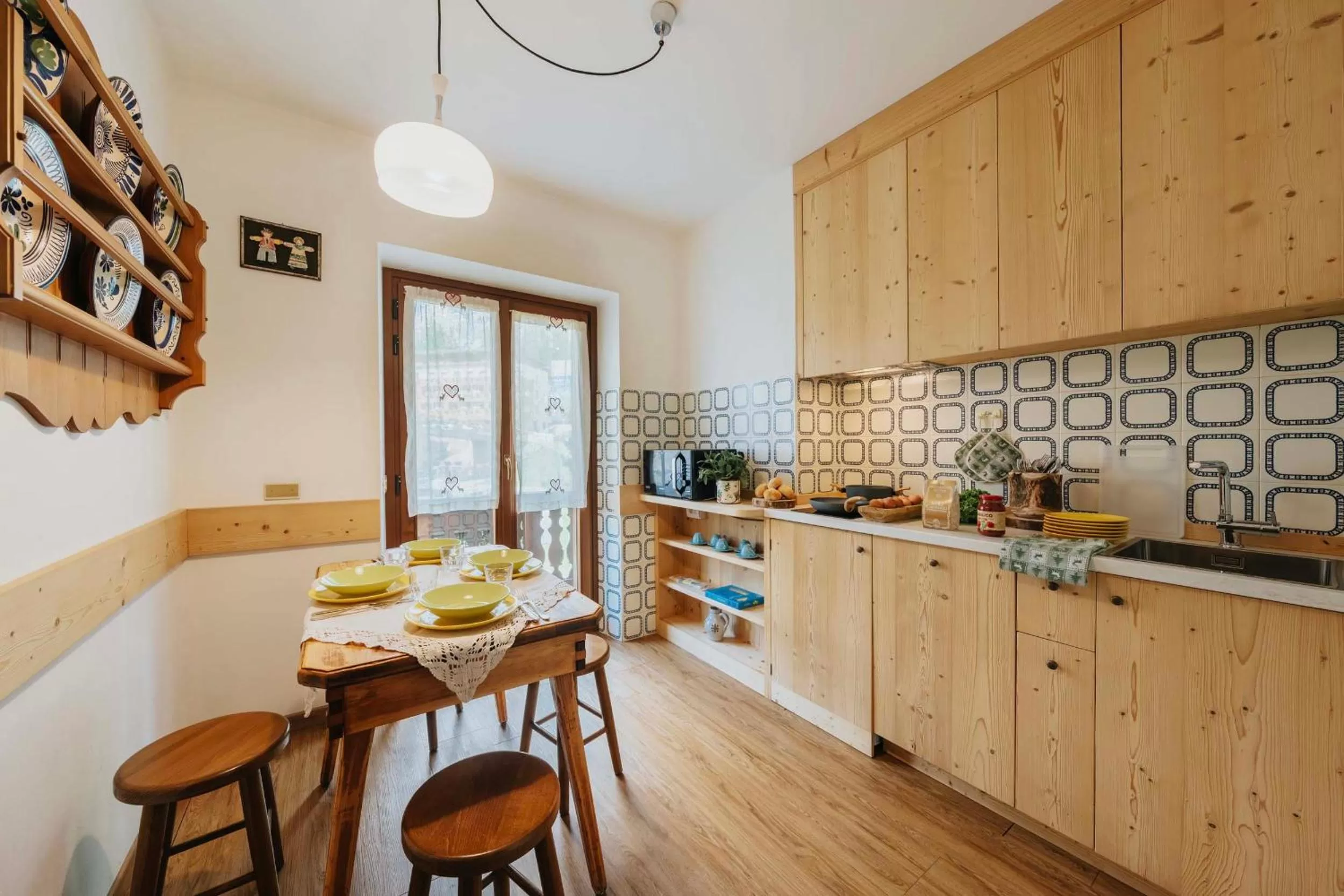 Kitchen or kitchenette, Kitchen/Kitchenette in Hotel Panda Cortina- ricarica auto elettriche