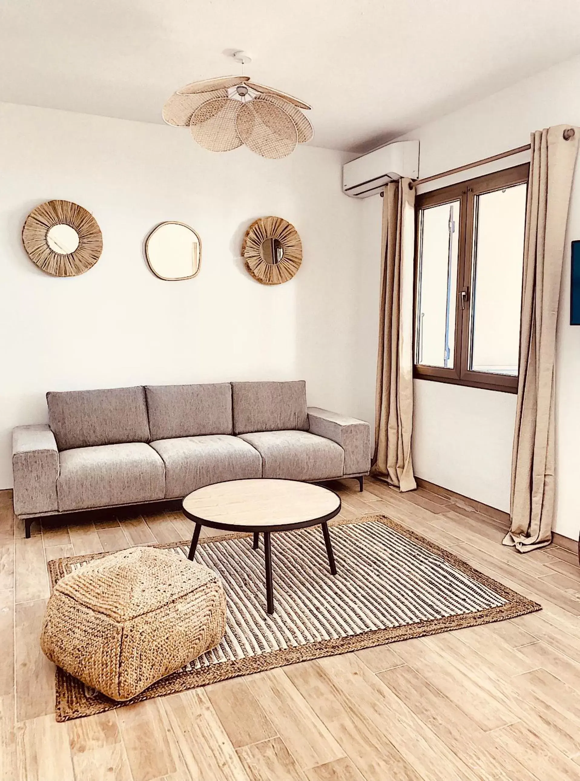 Living room, Seating Area in Oro Biancu