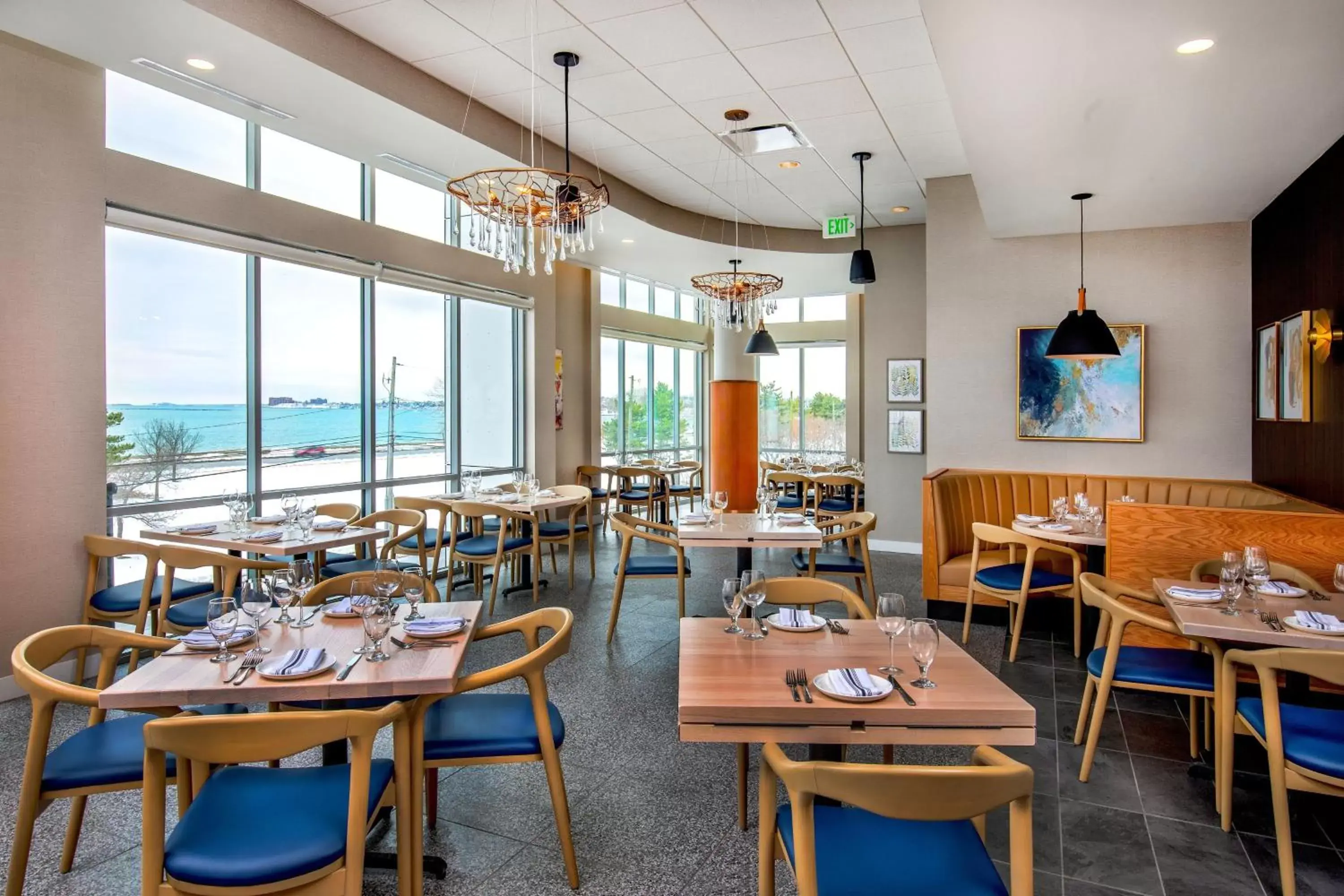 Beach, Restaurant/Places to Eat in SpringHill Suites by Marriott Boston Logan Airport Revere Beach