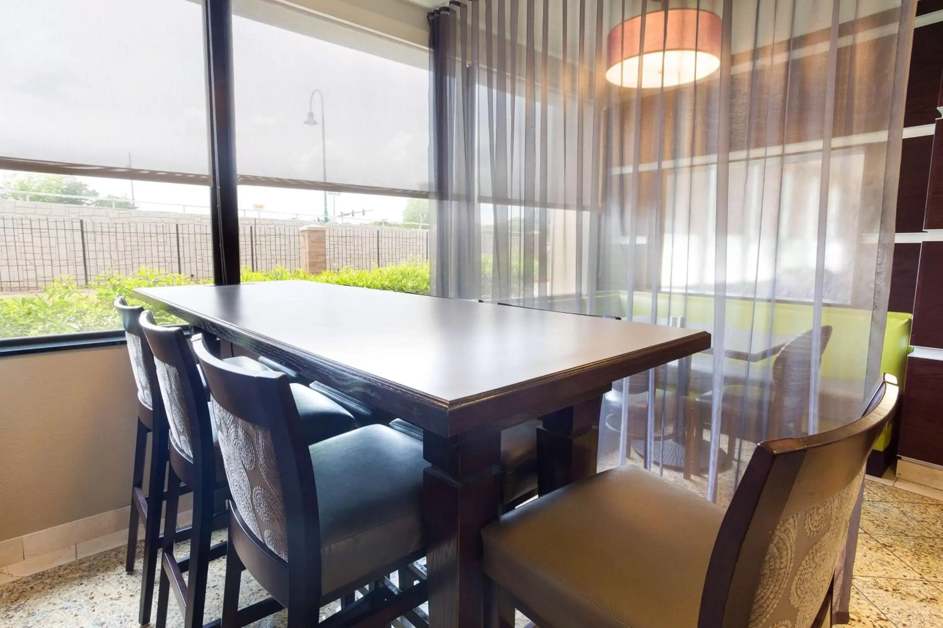 Restaurant/places to eat, Dining Area in Drury Inn & Suites Atlanta Morrow