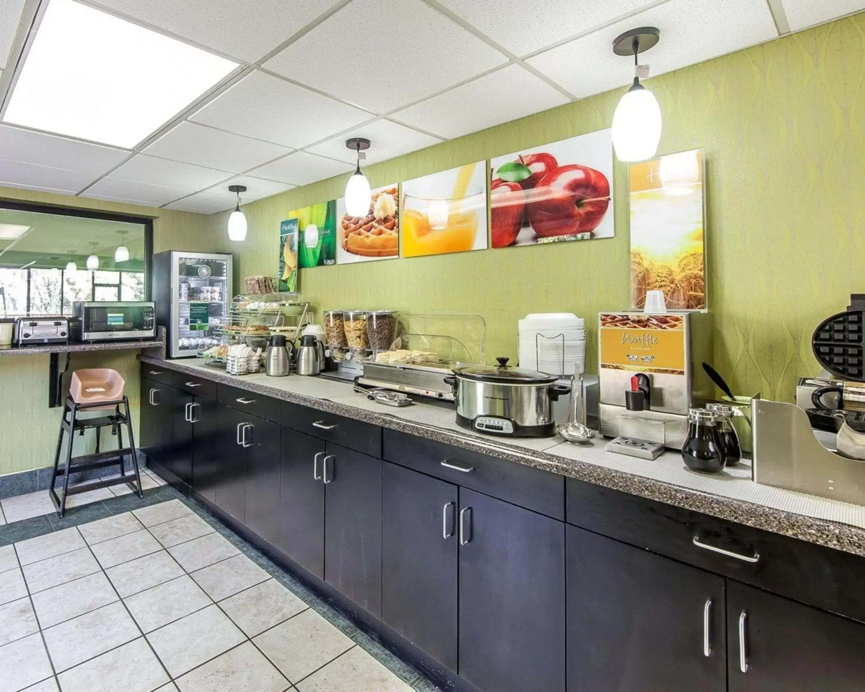 Restaurant/places to eat in Quality Inn West I - 75 Restaurant/places to eat in Quality Inn West I - 75