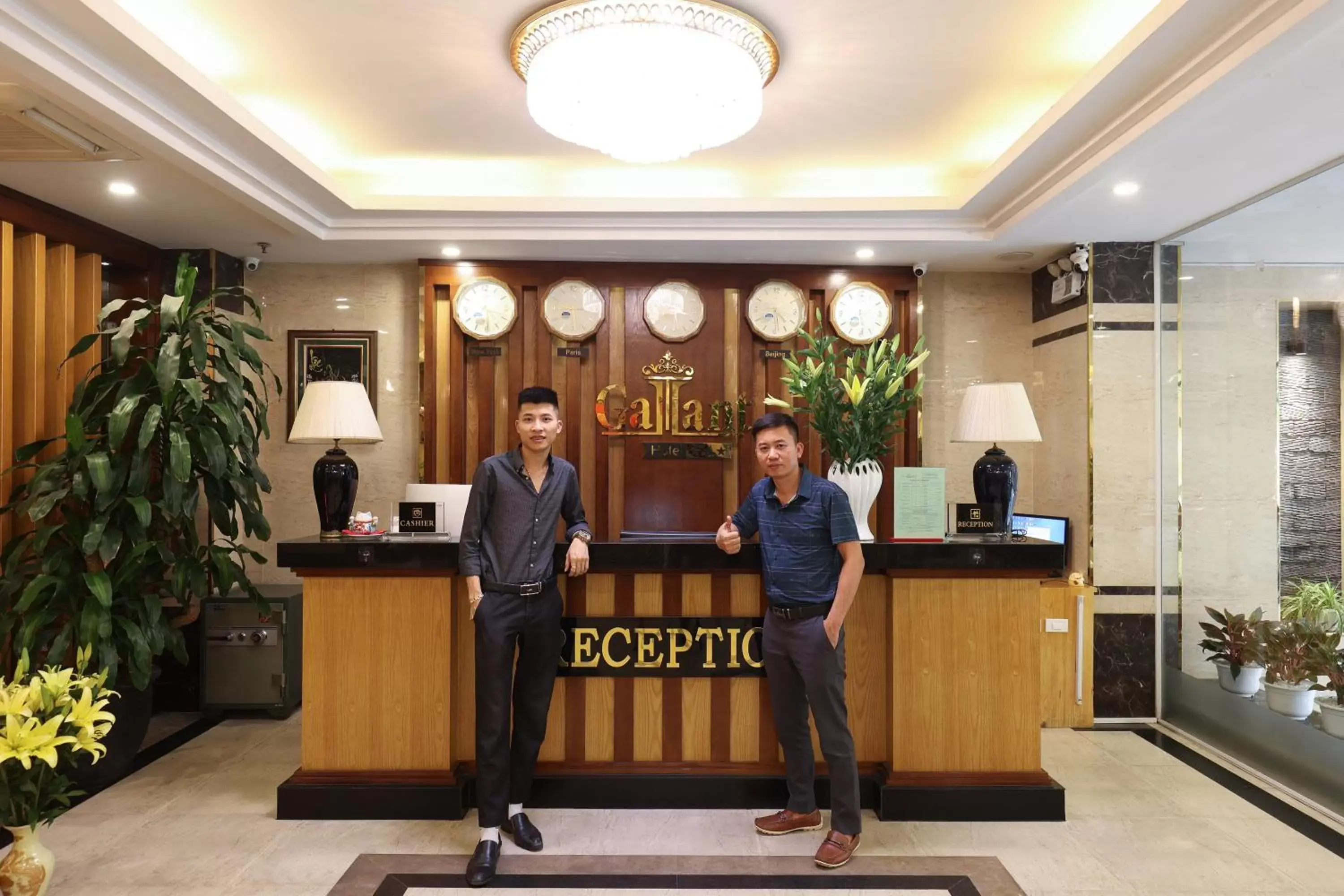 Staff, Lobby/Reception in Gallant Hotel