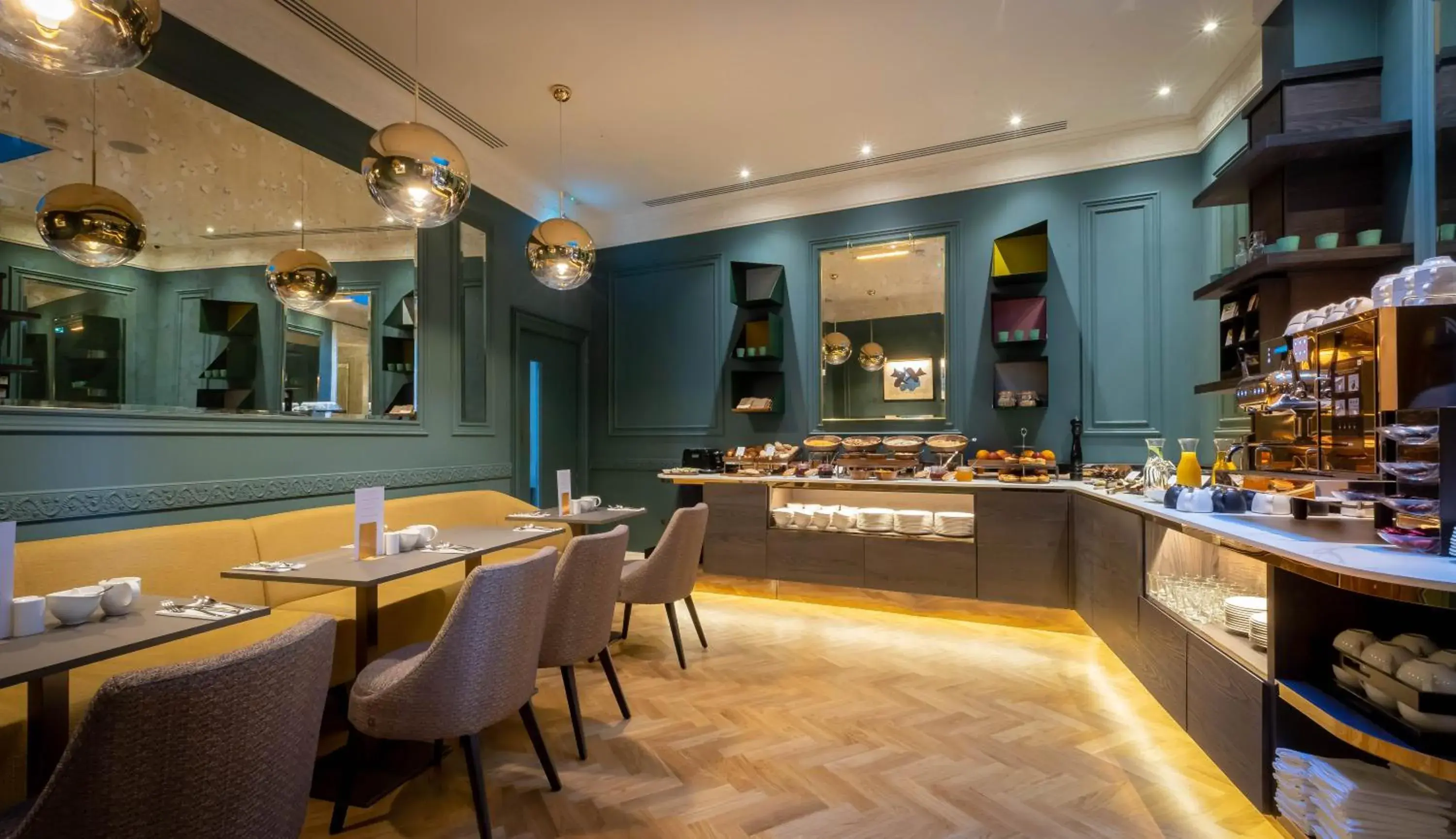 Restaurant/places to eat in Hotel 7, Dublin City Centre Restaurant/places to eat in Hotel 7, Dublin City Centre