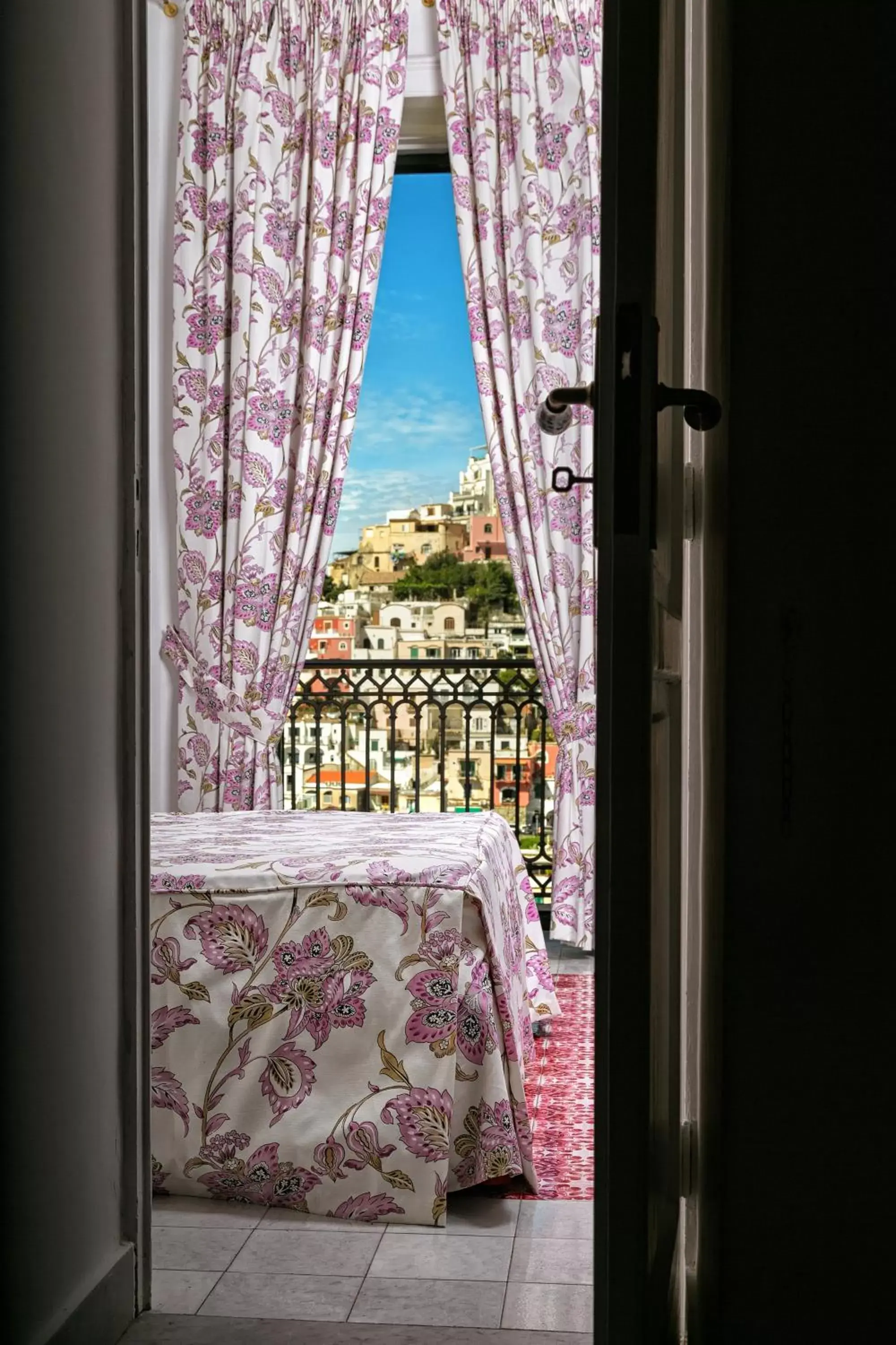 Bedroom in Palazzo Margherita