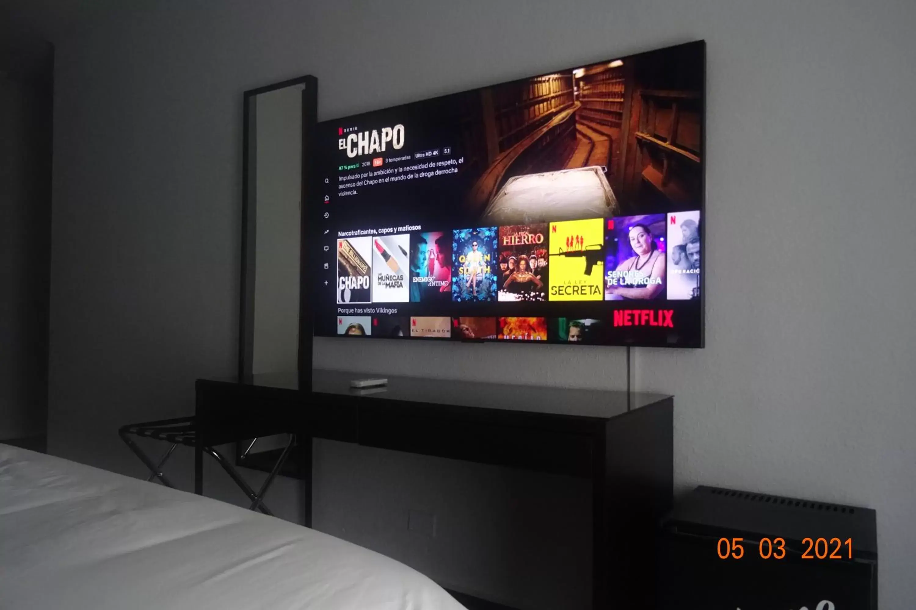 TV/Entertainment Center in Hotel Carlos III