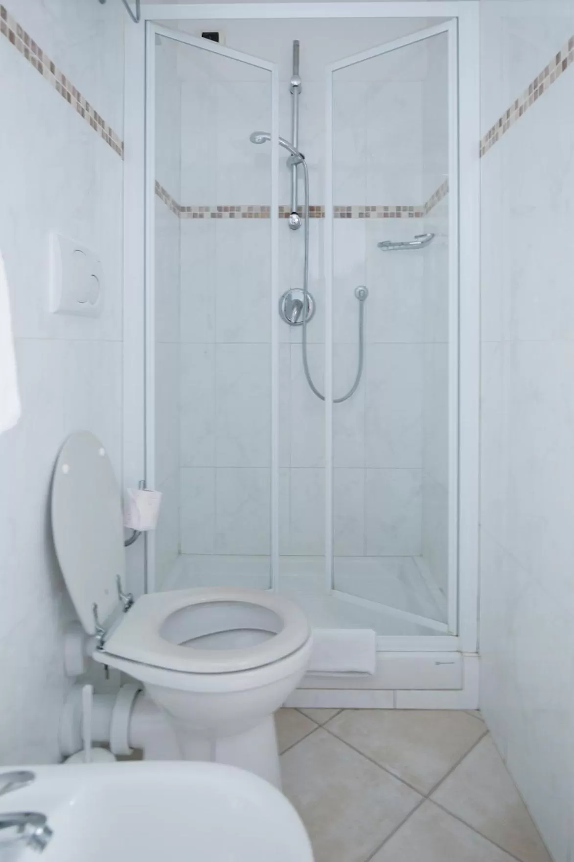 Shower in Hotel Angelica Firenze