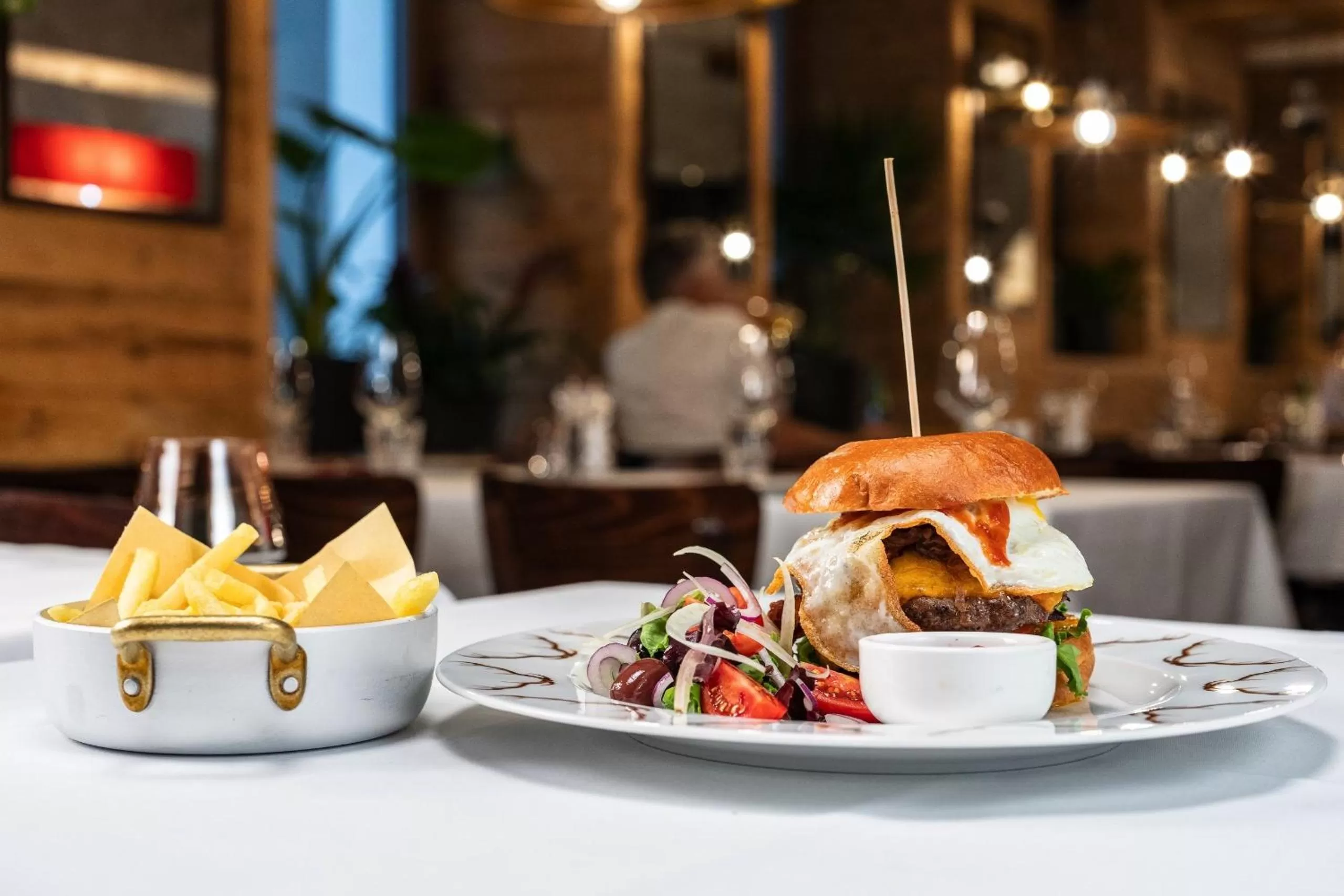 Food and drinks in Hotel Station