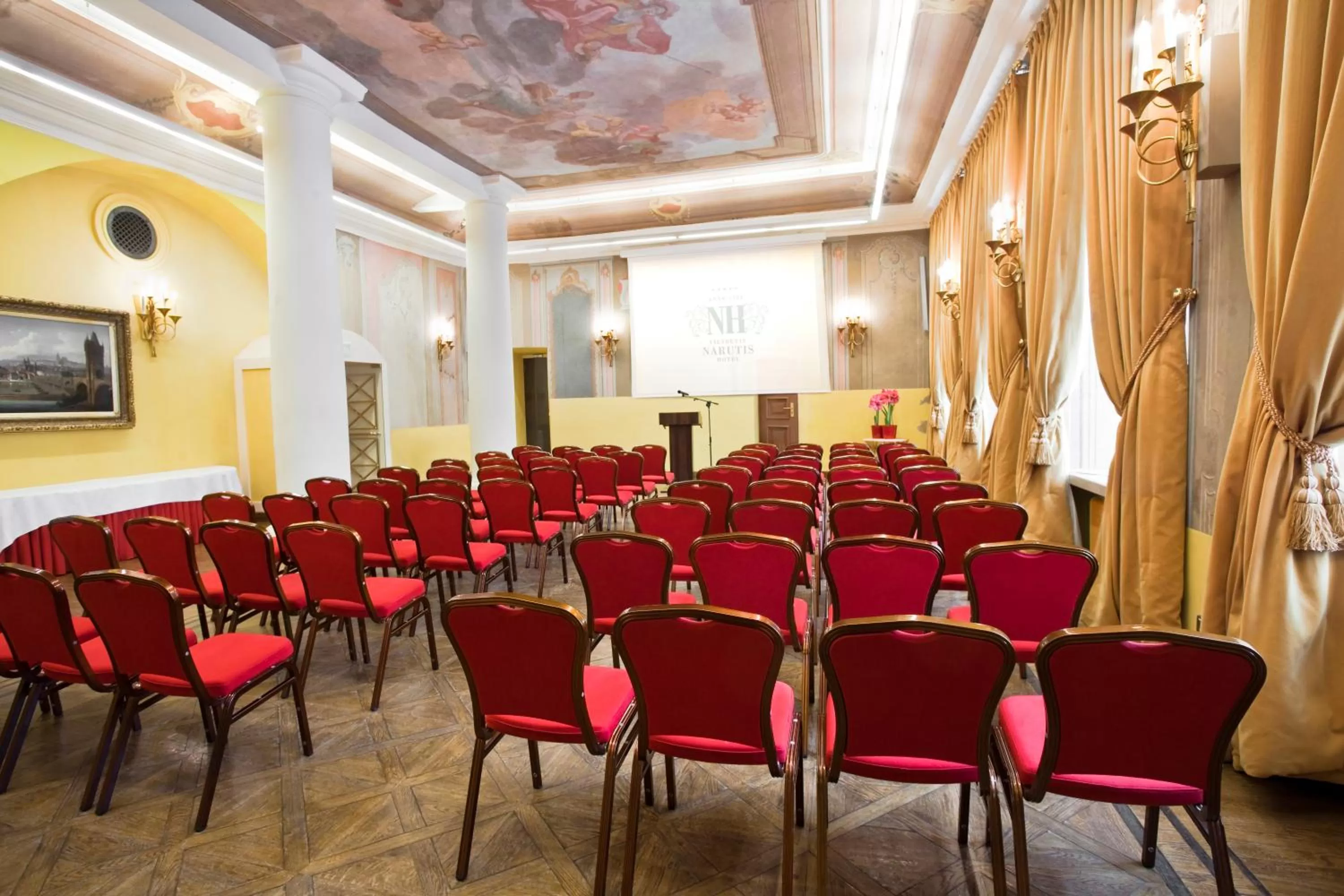 Business facilities in NARUTIS Hotel - Small Luxury Hotels of The World