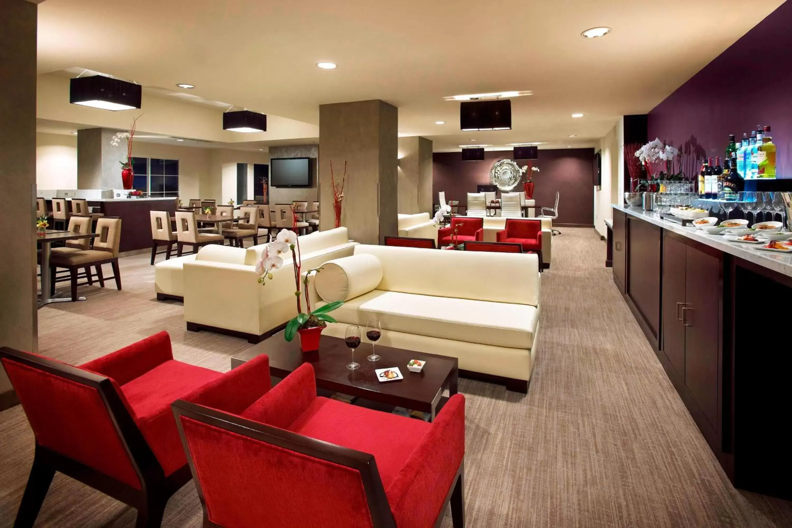 Lounge or bar, Restaurant/Places to Eat in San Mateo Marriott San Francisco Airport