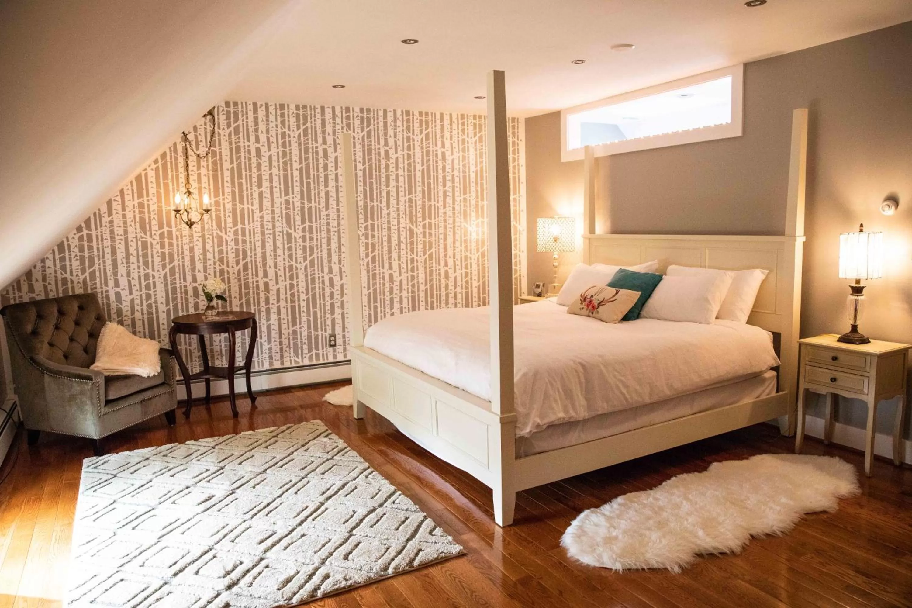 Bed in The Woodstocker B&B