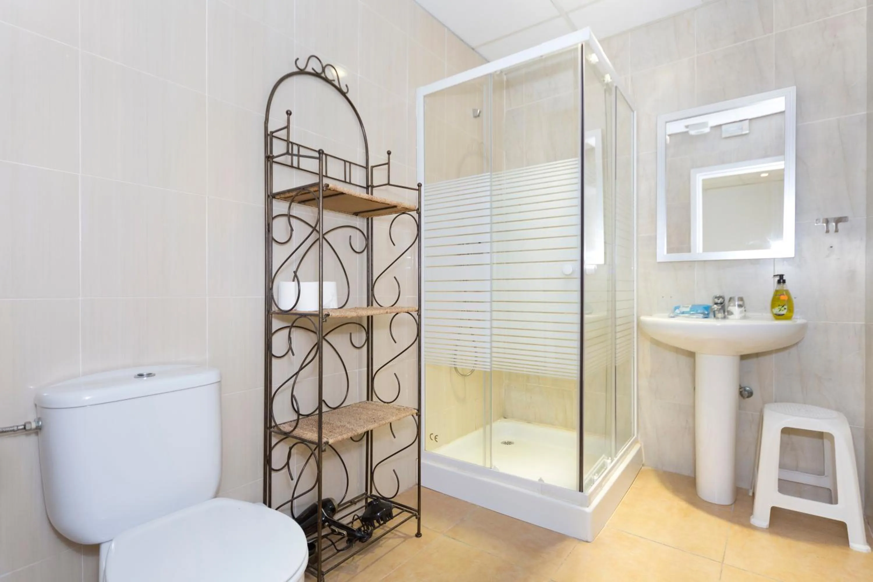 Bathroom in Aparthotel Carrio Sol - Monty´s