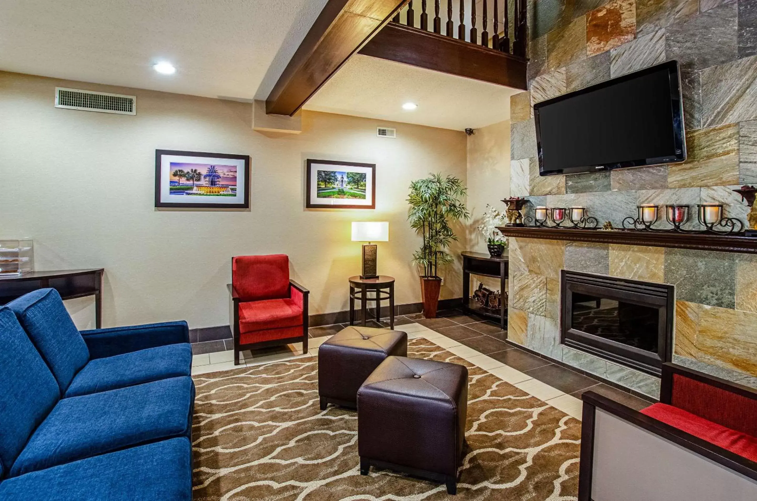 Lobby or reception, Seating Area in Comfort Inn & Suites Santee