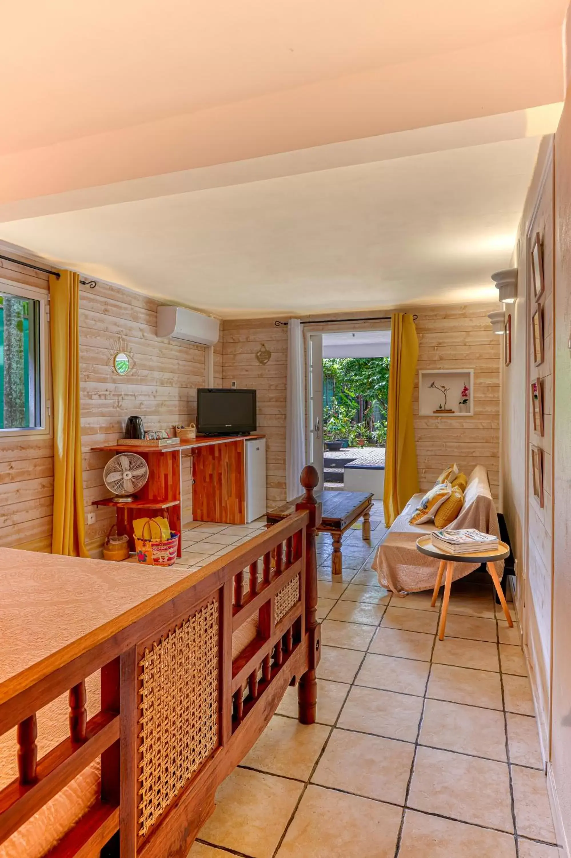 Double Room with Garden View in La Case O zoizos Double Room with Garden View in La Case O zoizos